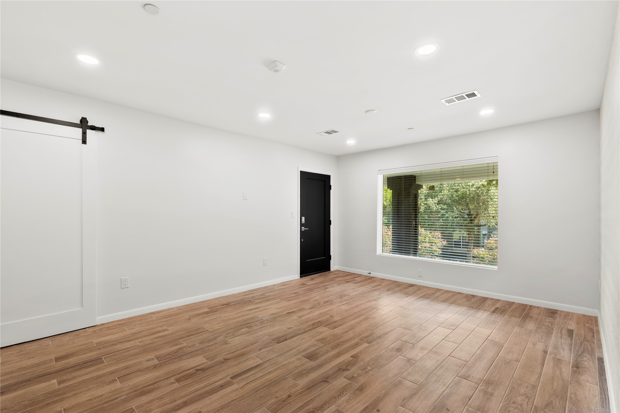 4518 Roland Avenue C