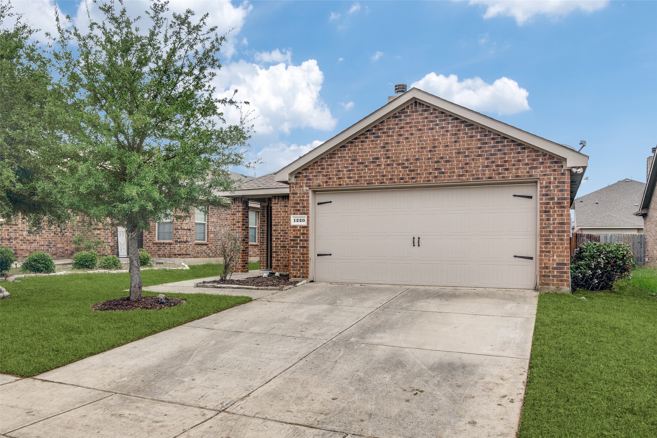 1220 Alder Tree Lane