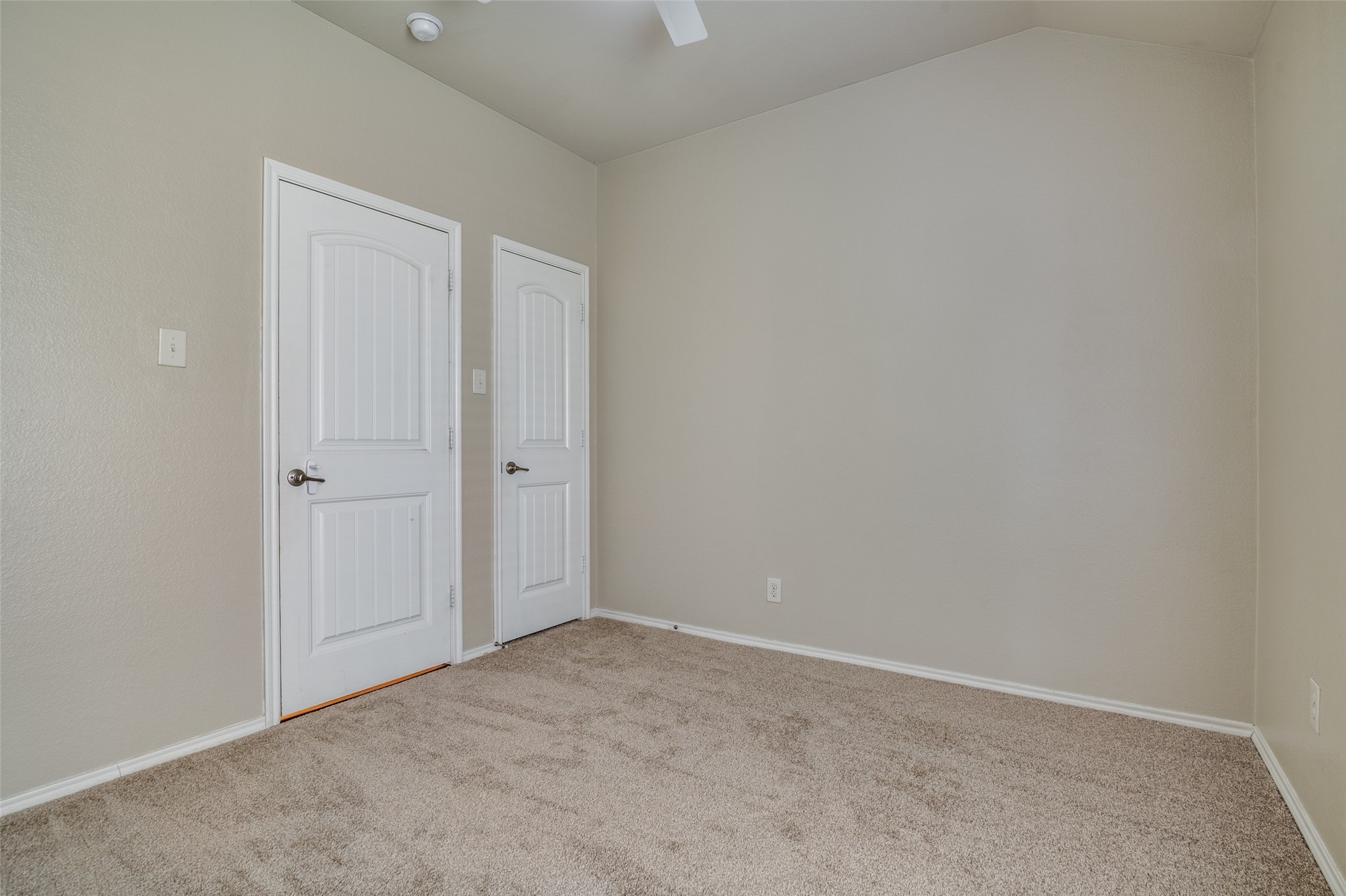 1220 Alder Tree Lane
