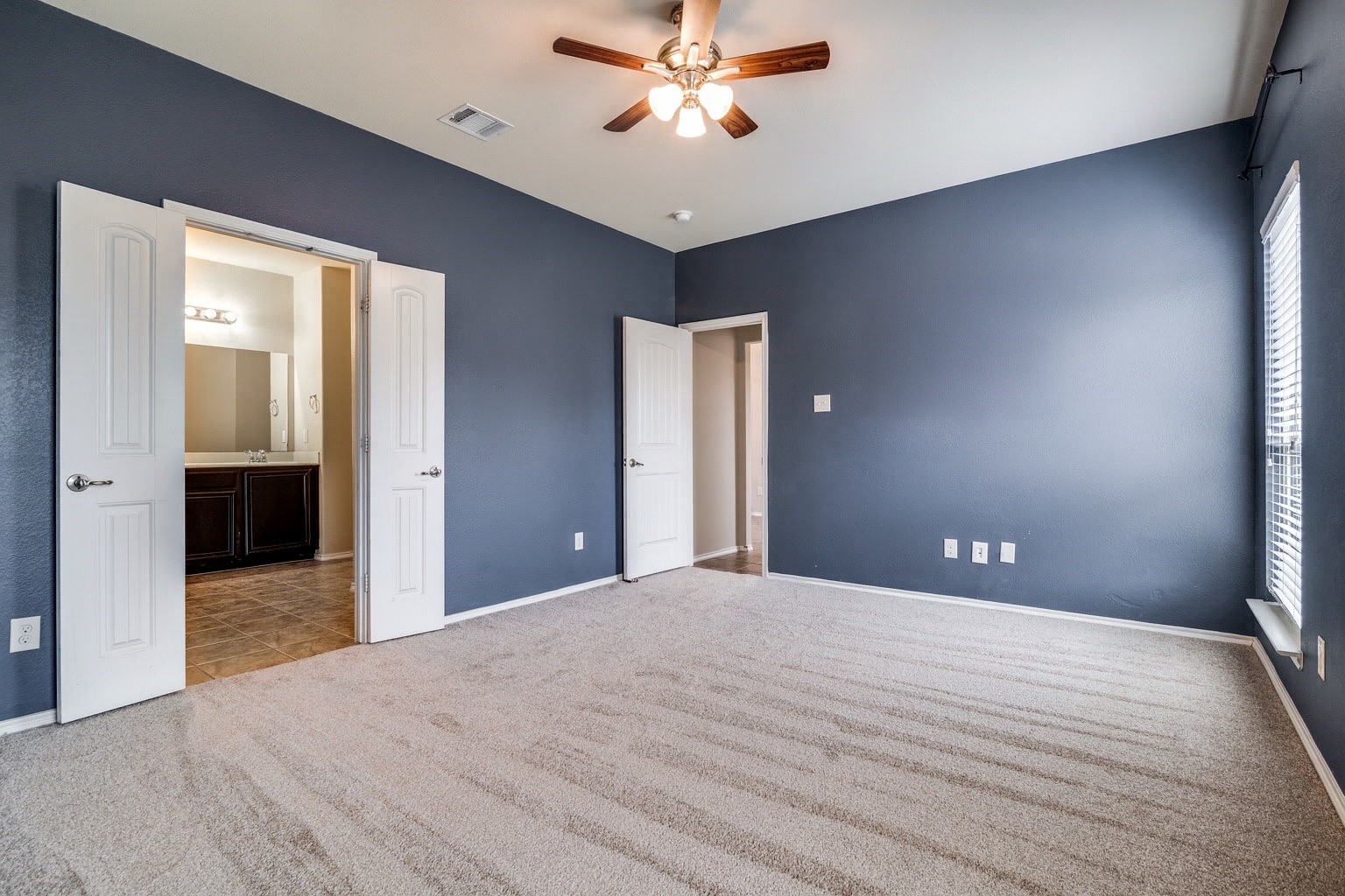 1220 Alder Tree Lane