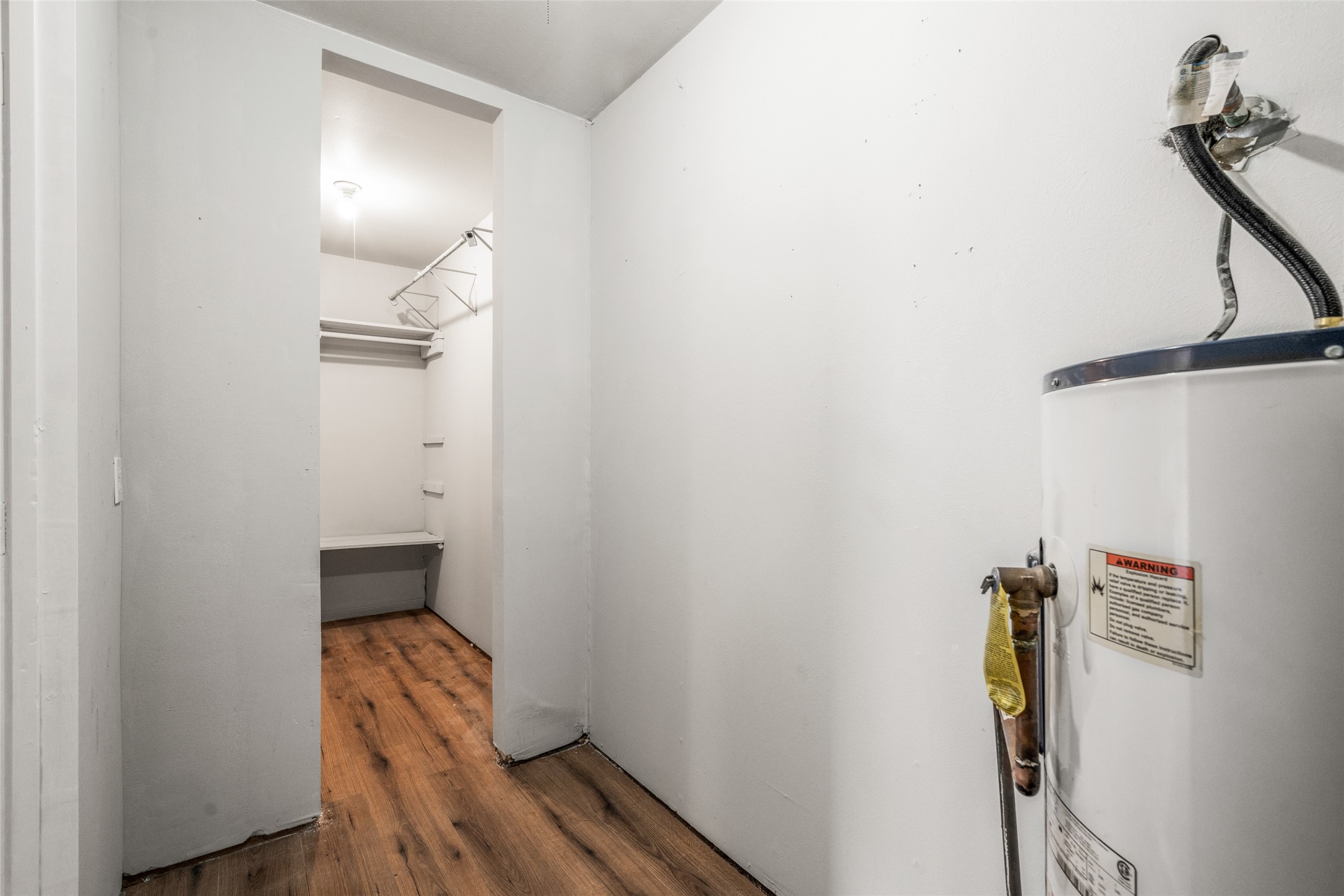 810 S Western Hills Drive