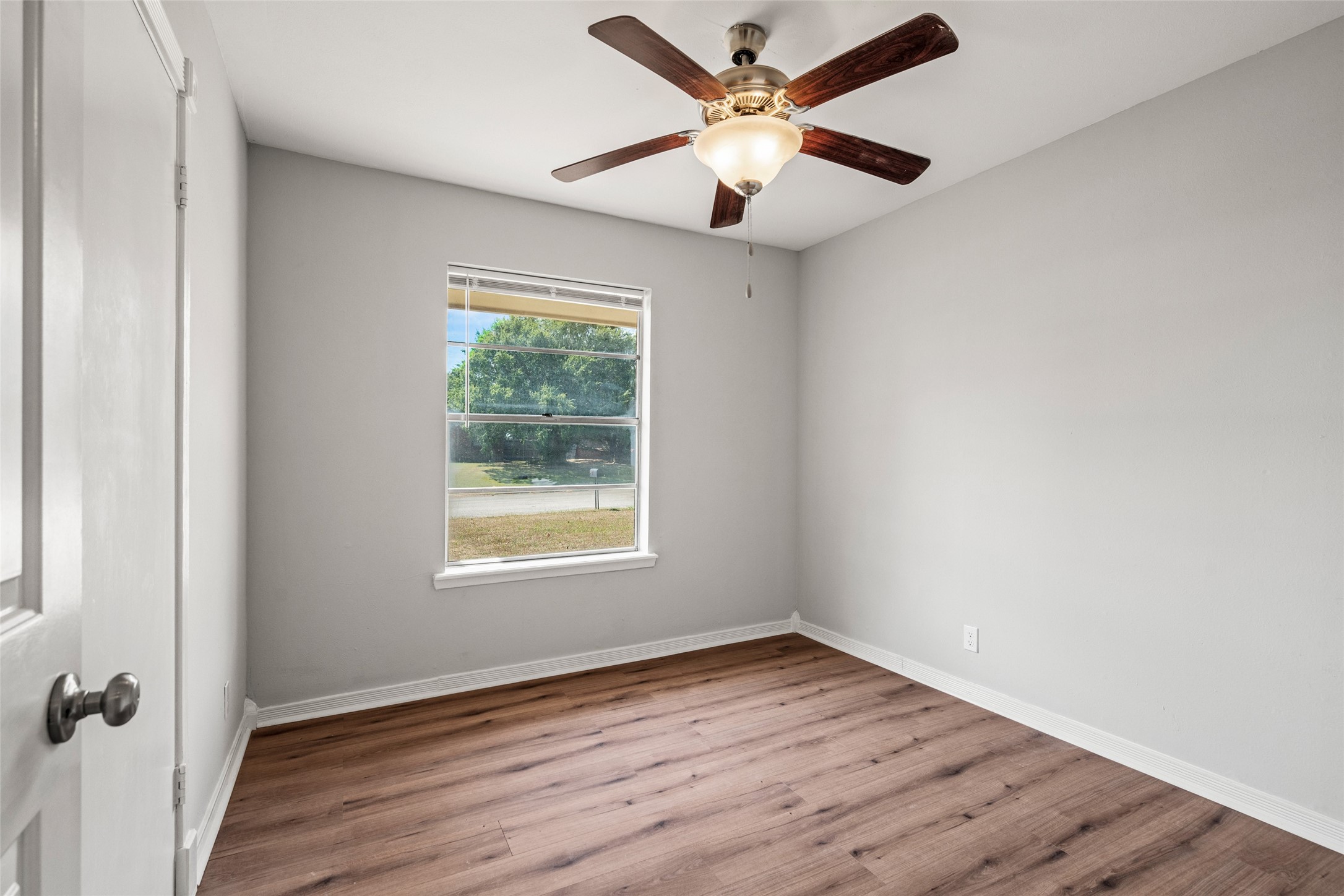 810 S Western Hills Drive