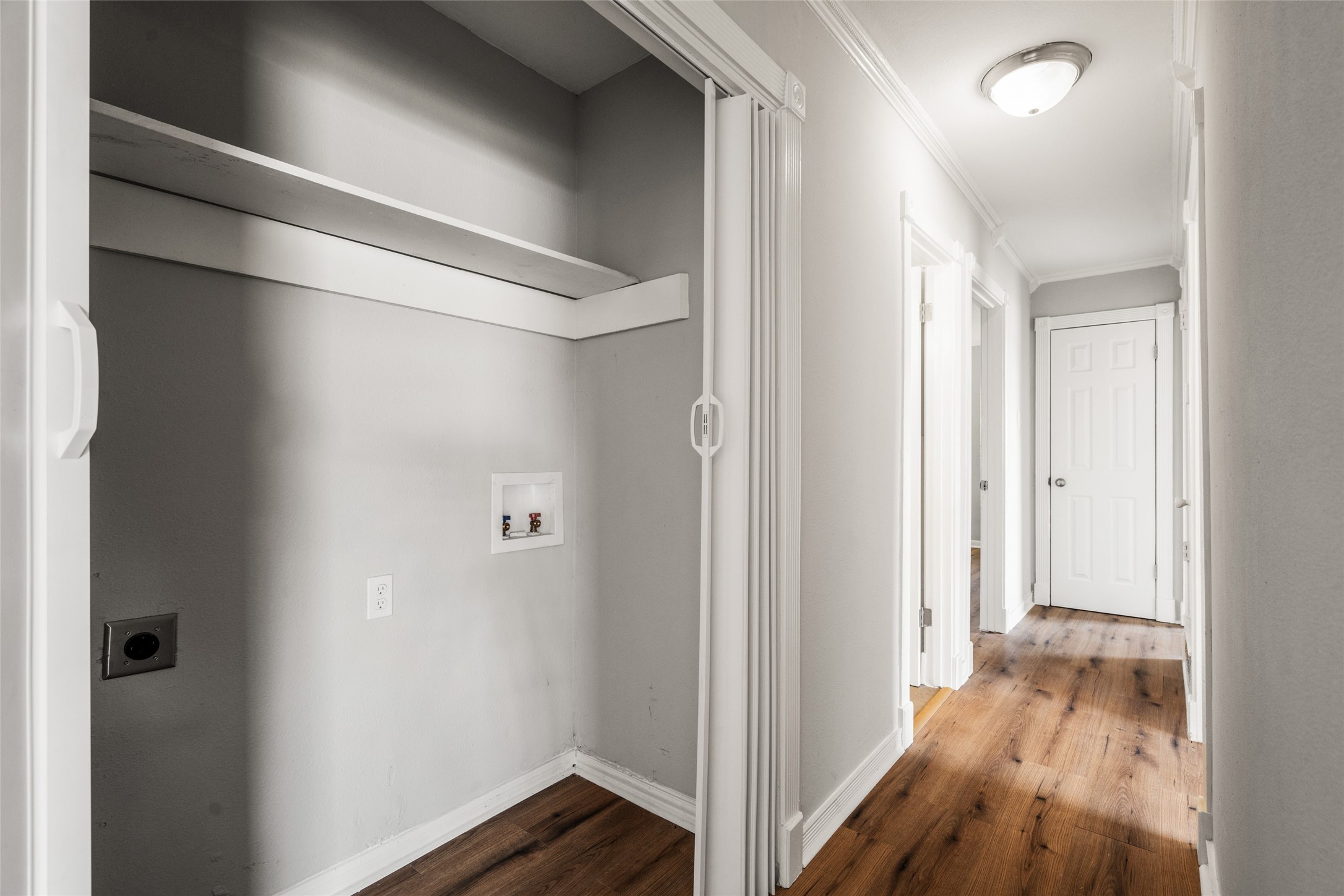 810 S Western Hills Drive