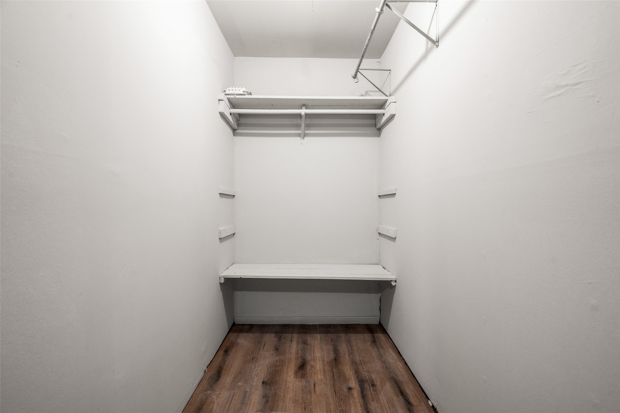 810 S Western Hills Drive