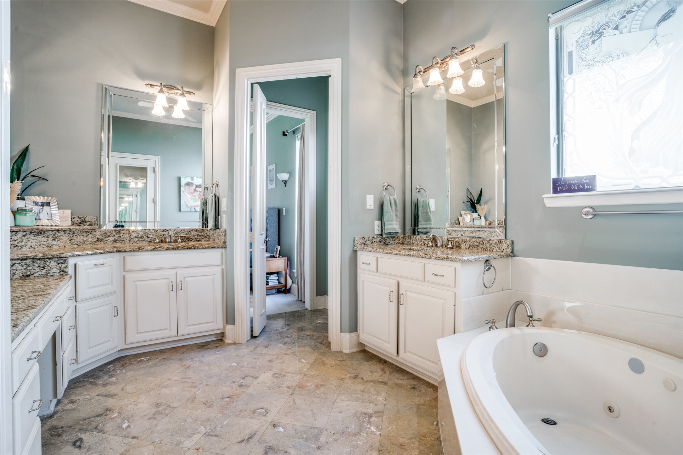 5902 Arrowhead Drive