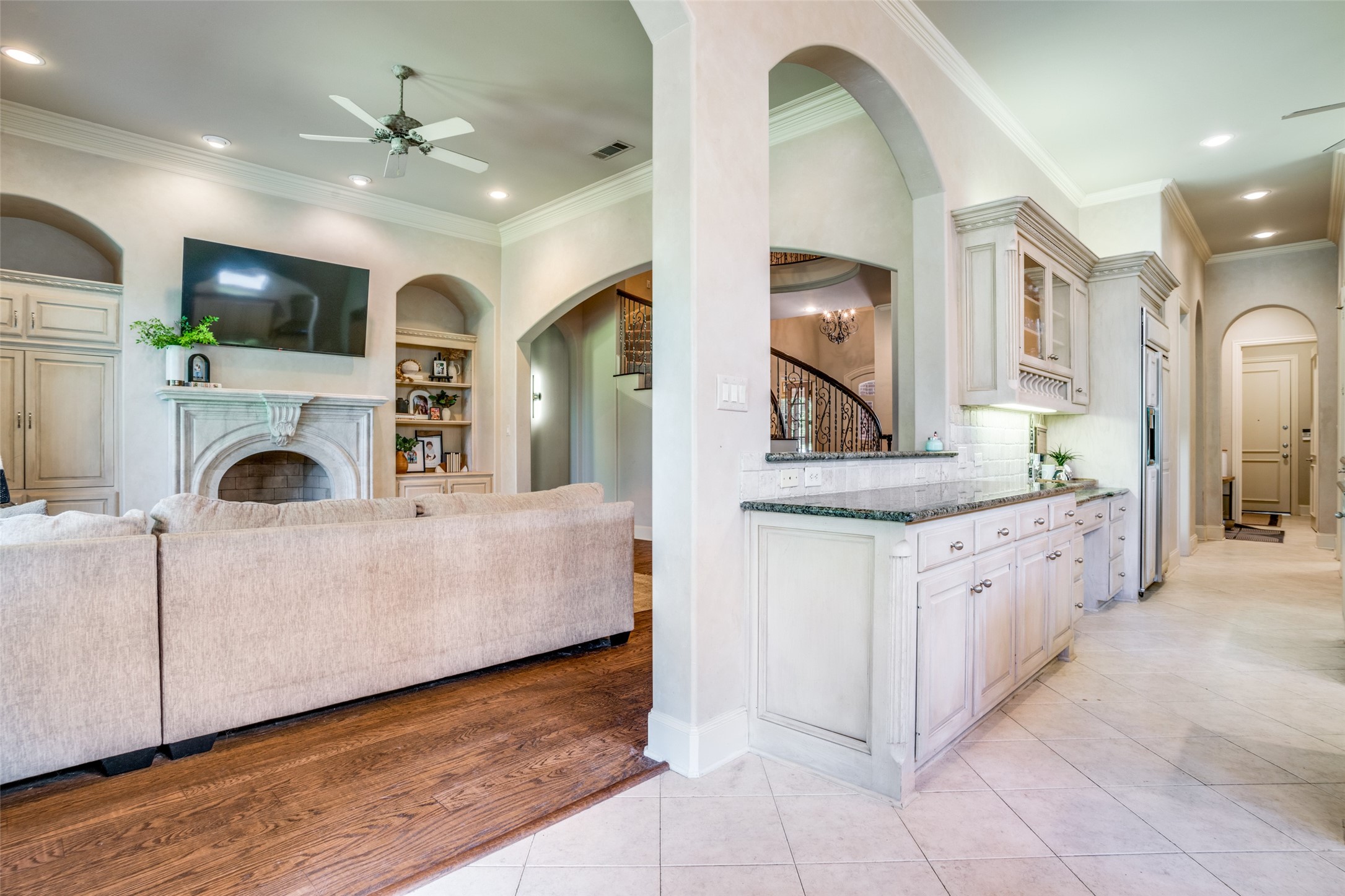 5902 Arrowhead Drive