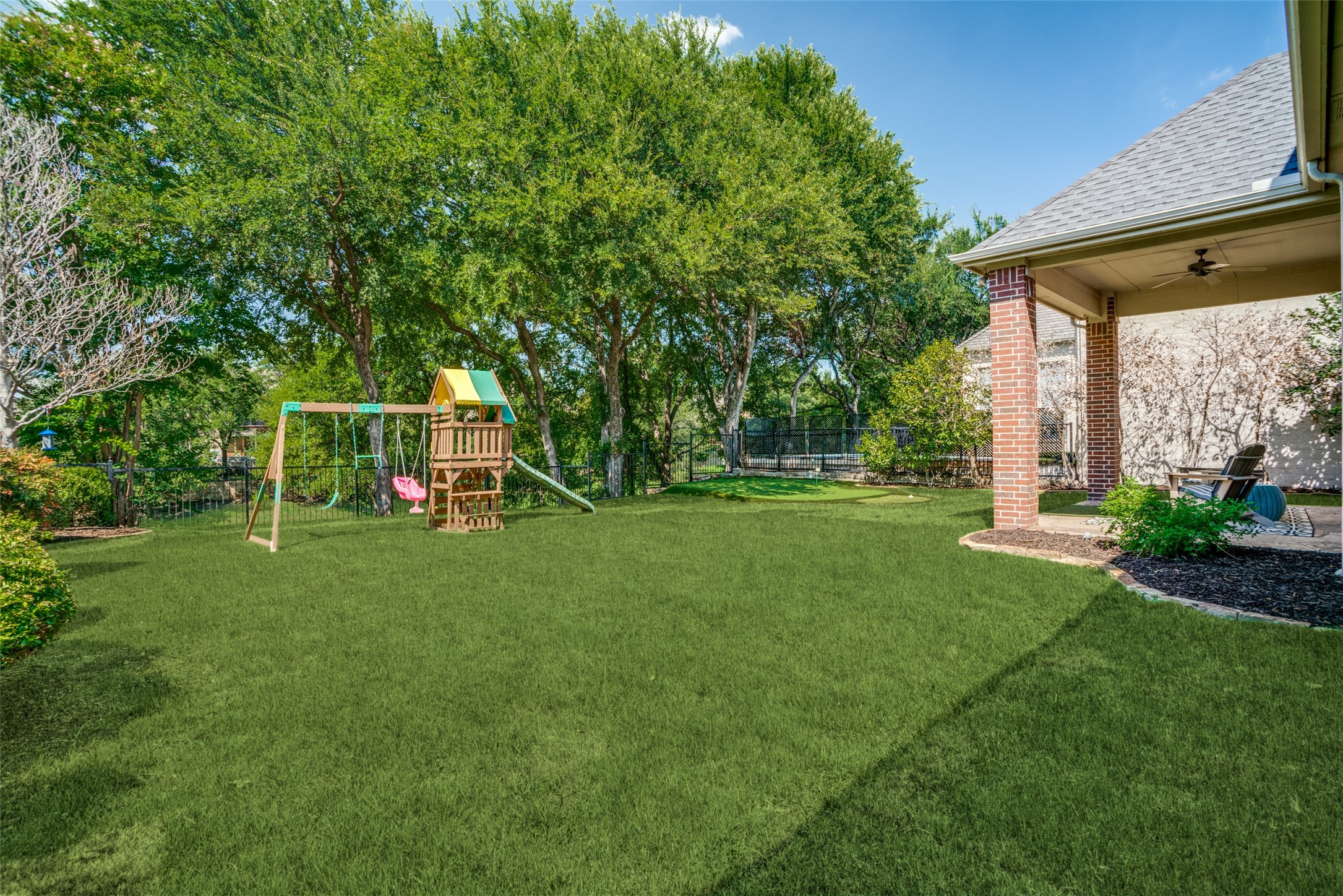 5902 Arrowhead Drive