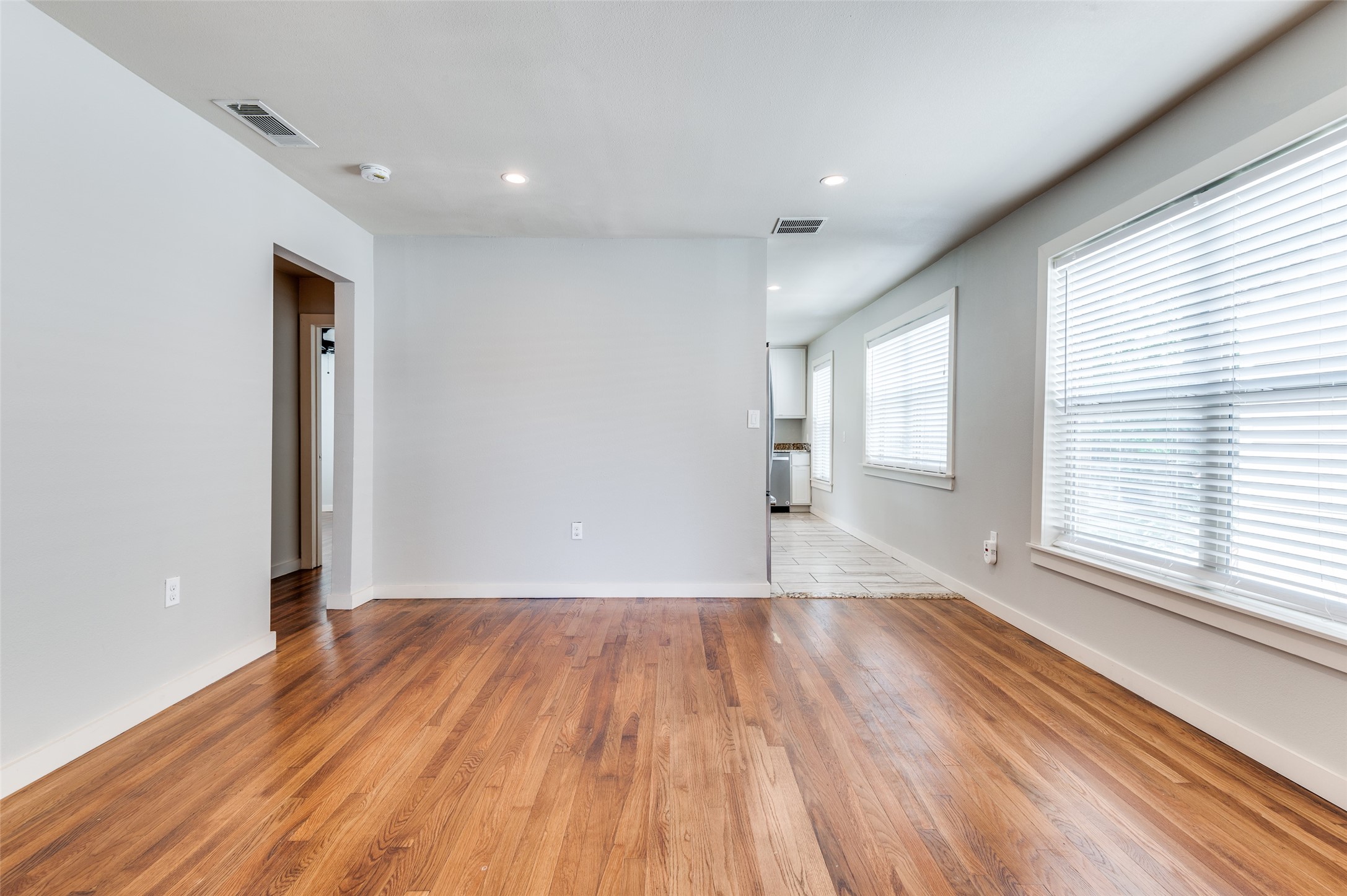 3334 Irwindell Boulevard