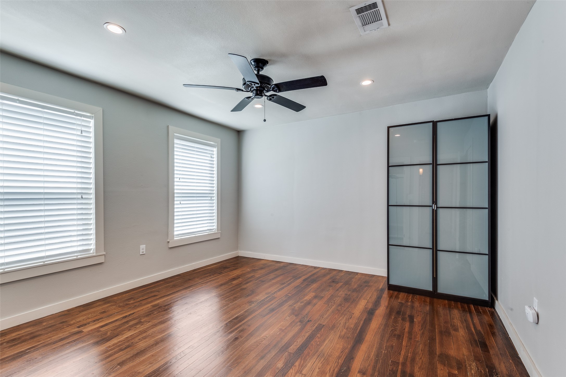 3334 Irwindell Boulevard