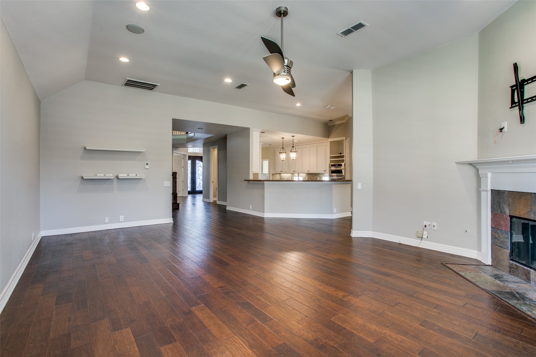 206 Lake Crest Drive