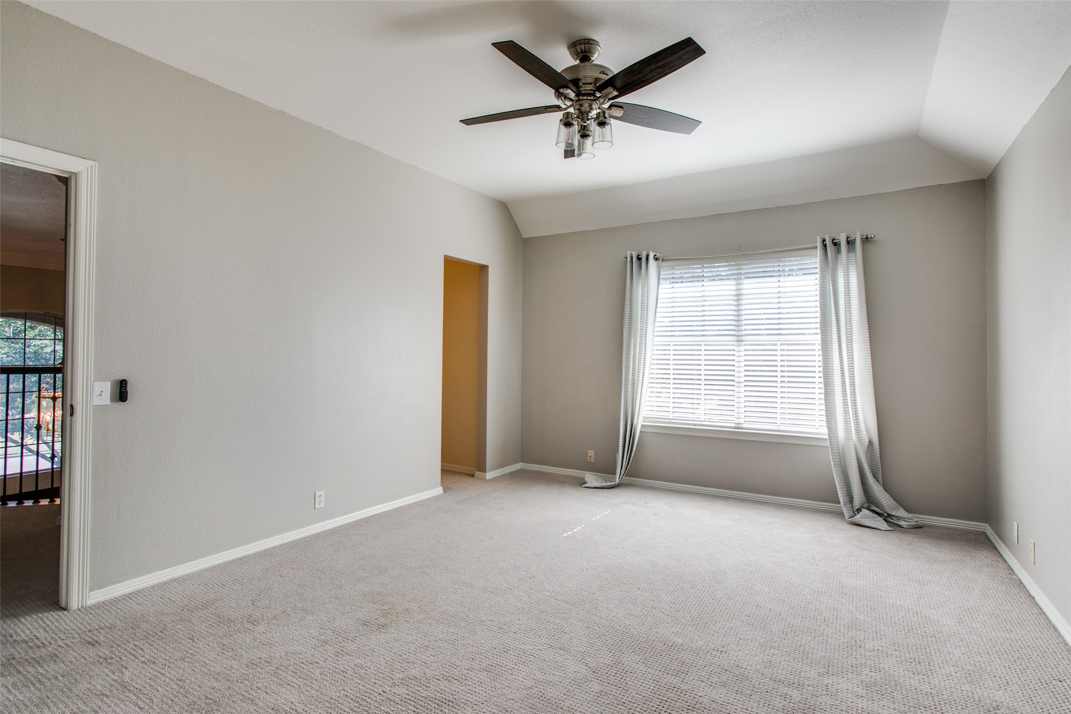 206 Lake Crest Drive