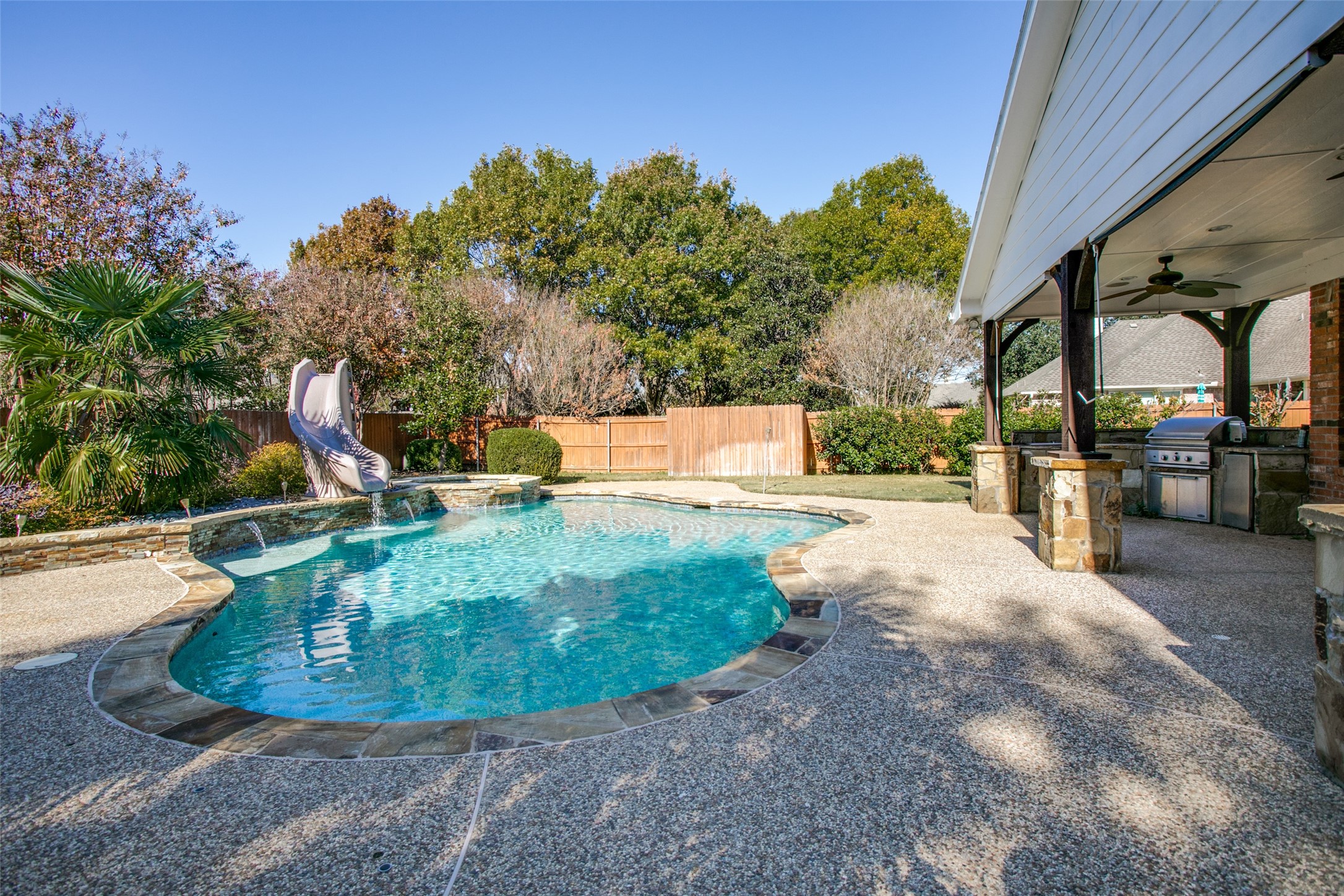 206 Lake Crest Drive