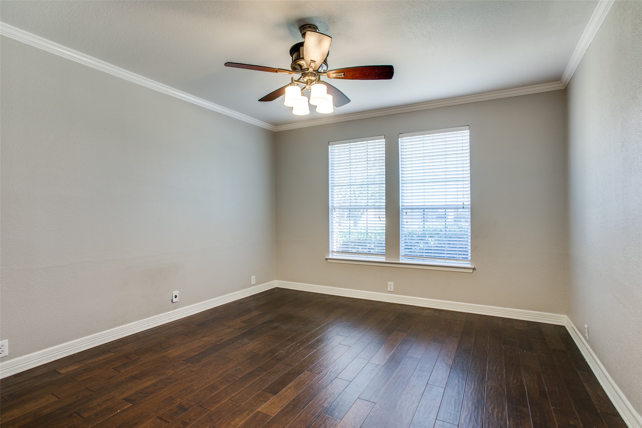 206 Lake Crest Drive