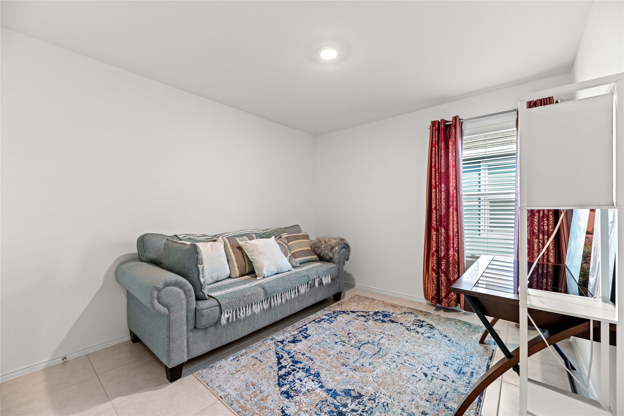 7516 Bluebell Lane