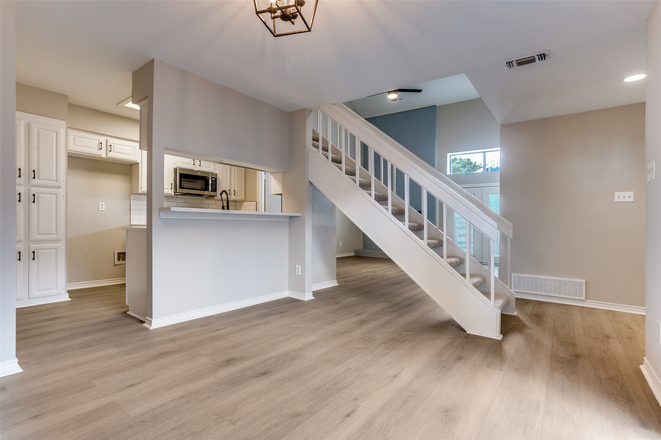 2605 Centaurus Drive