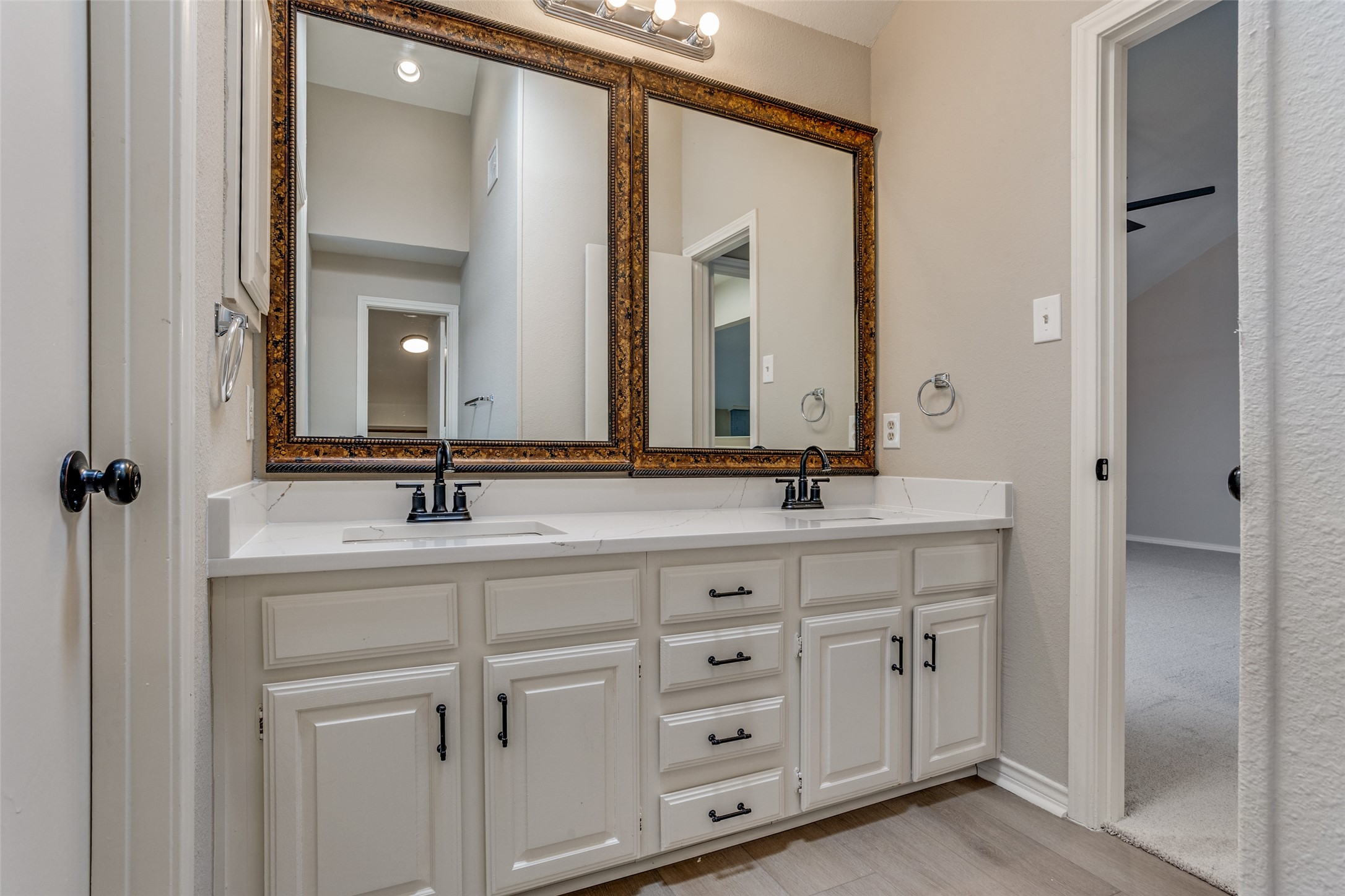 2605 Centaurus Drive