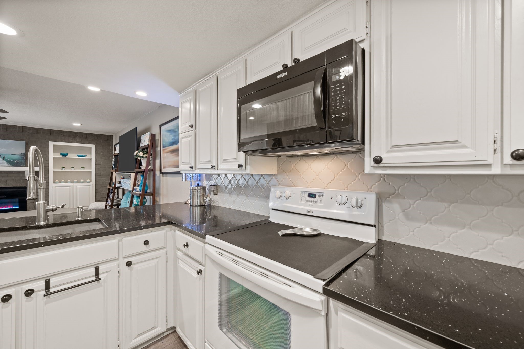 3006 Rustling Leaves Lane