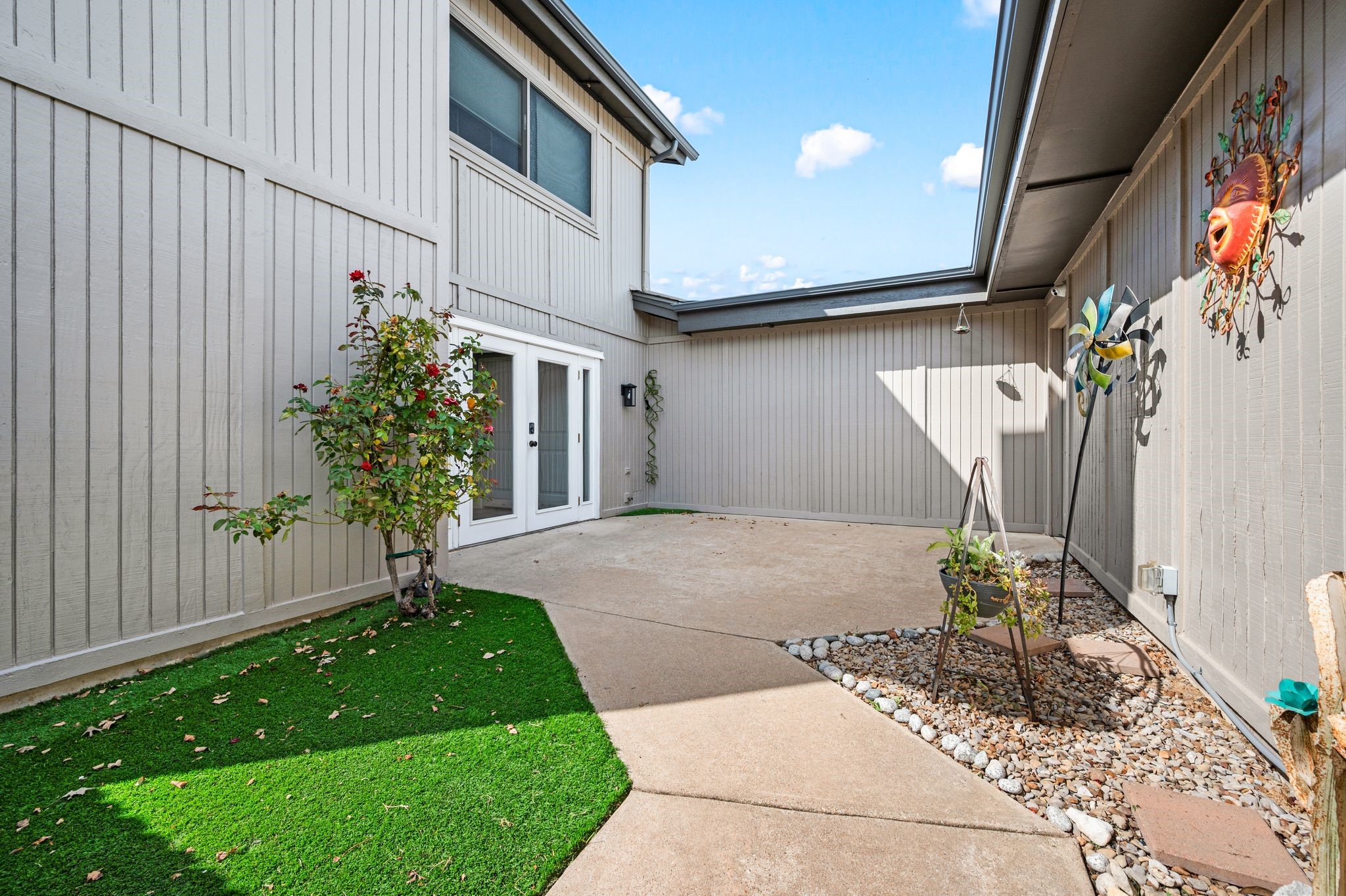 3006 Rustling Leaves Lane