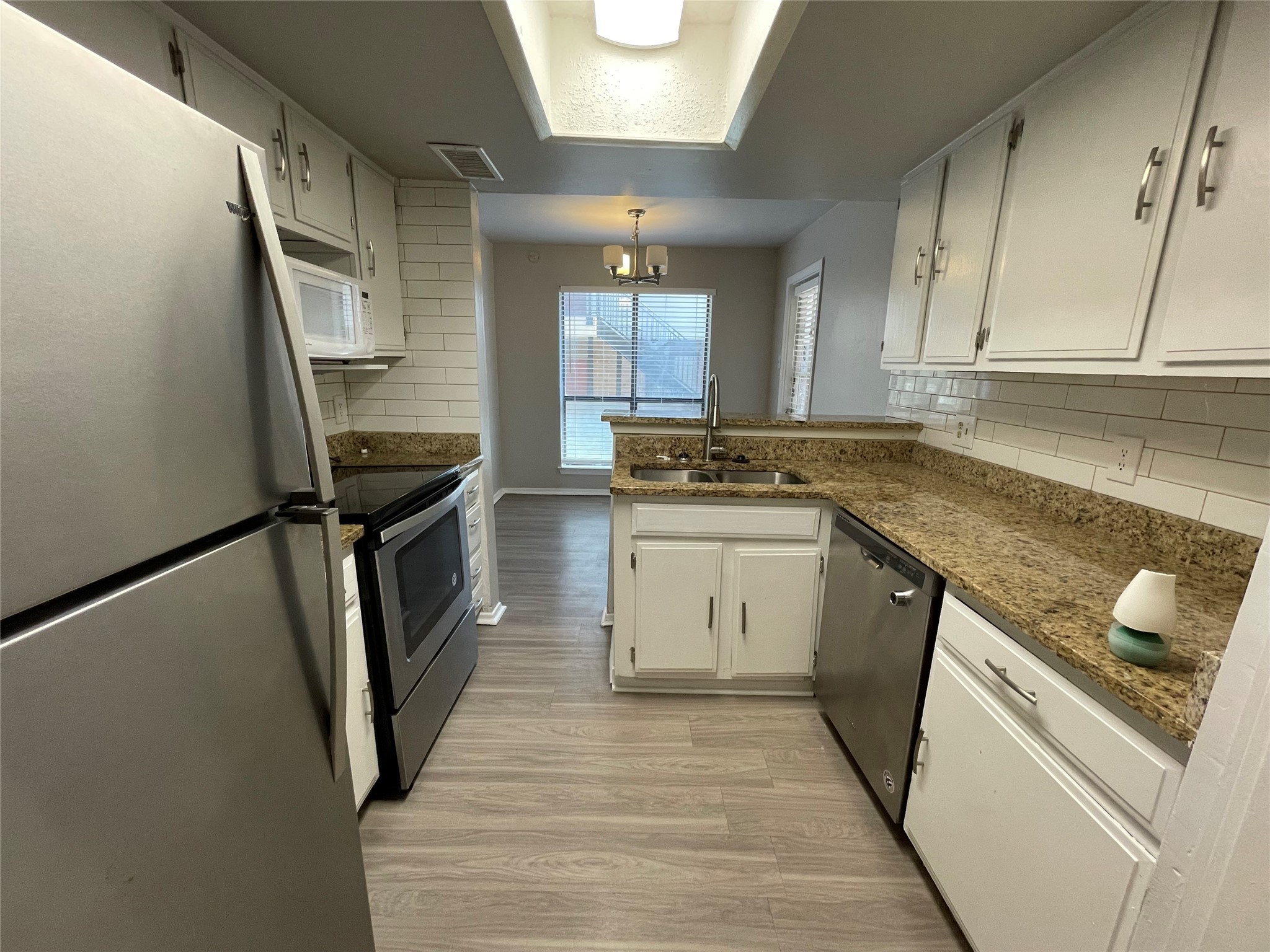 6646 E Lovers Lane 805