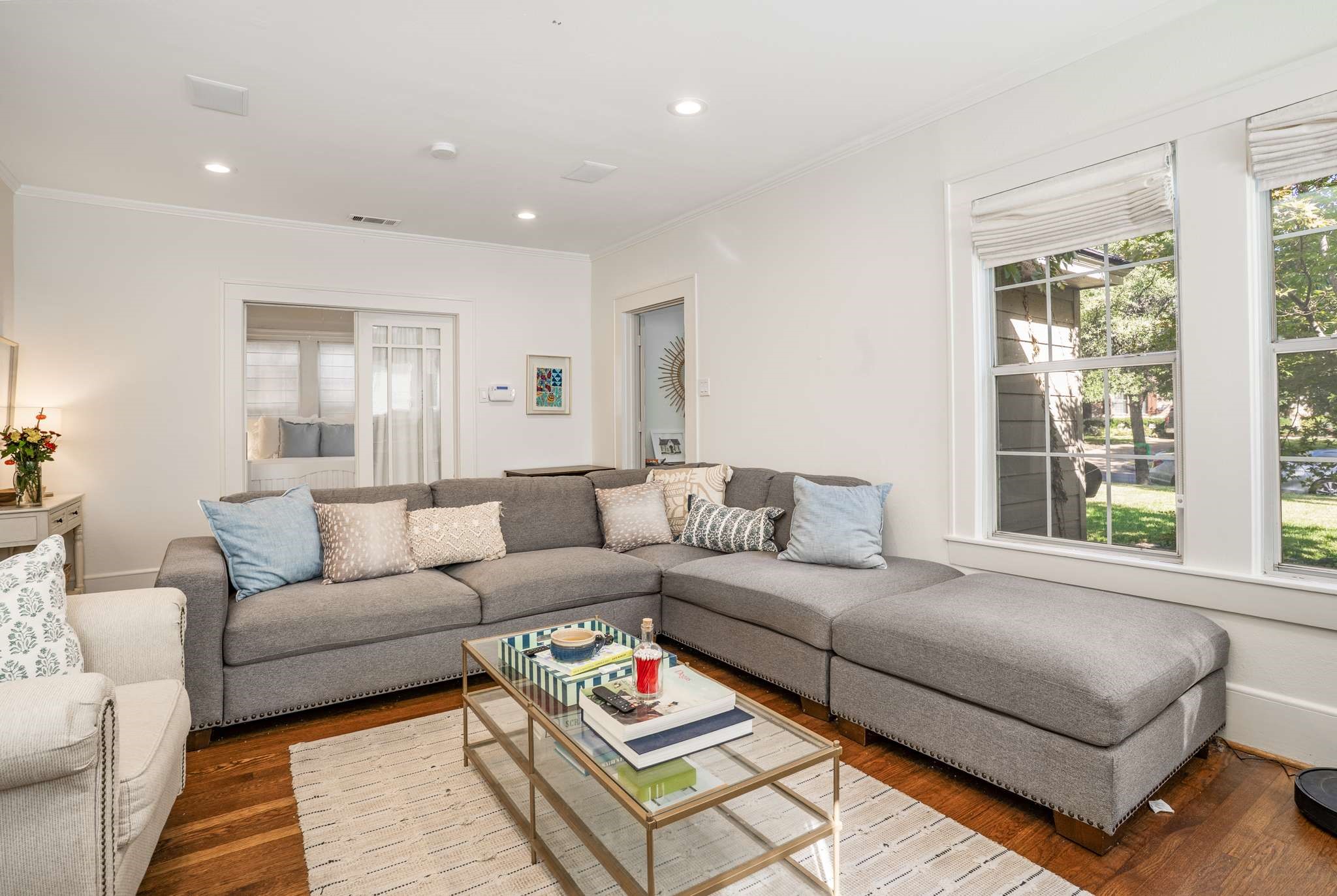 5538 Vanderbilt Avenue