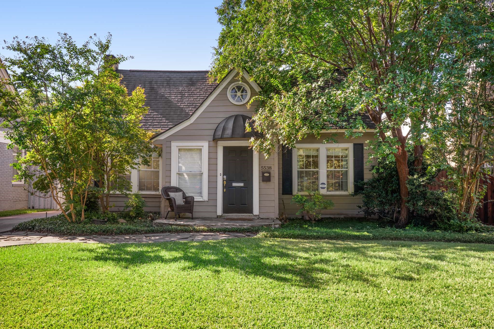 5538 Vanderbilt Avenue