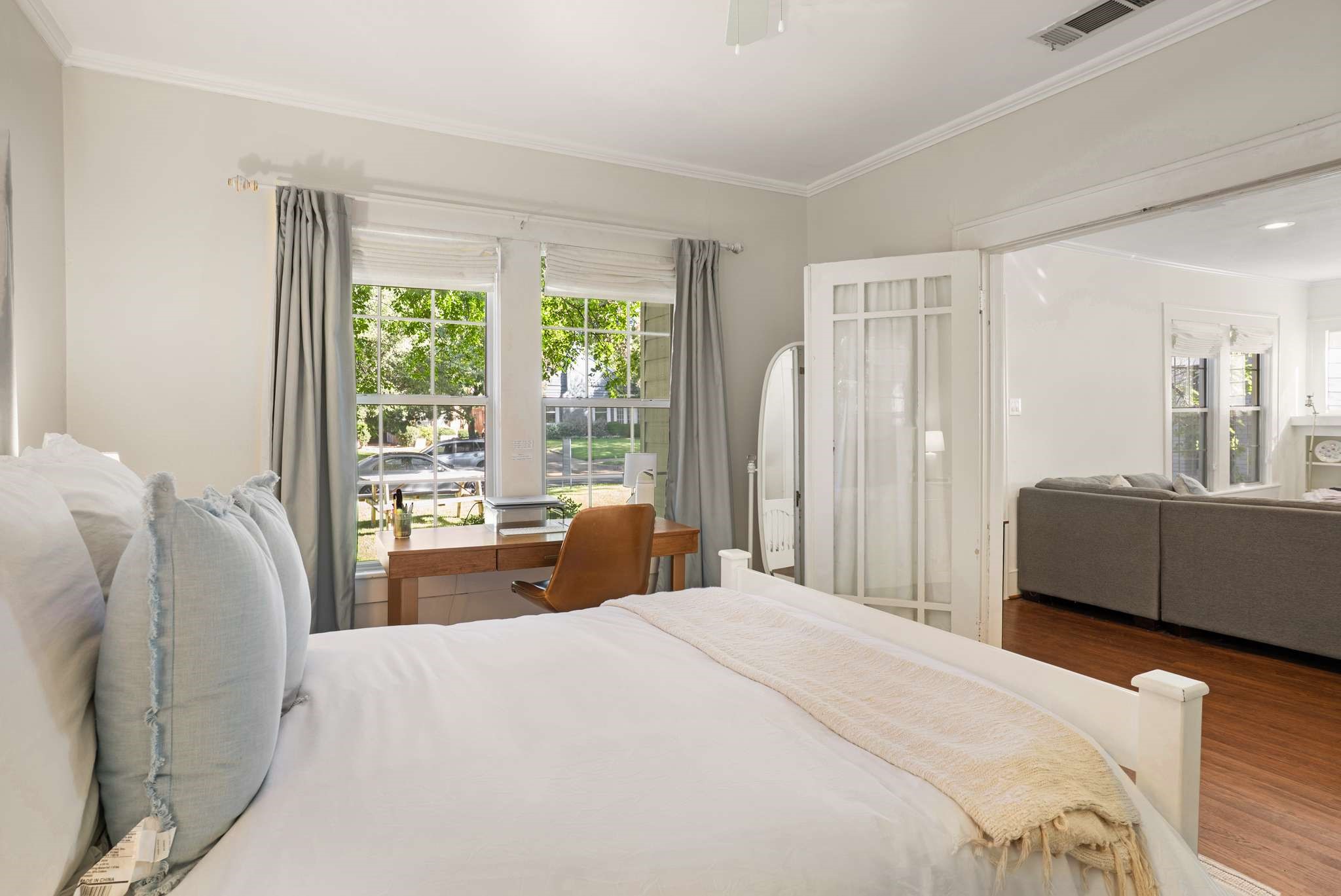 5538 Vanderbilt Avenue