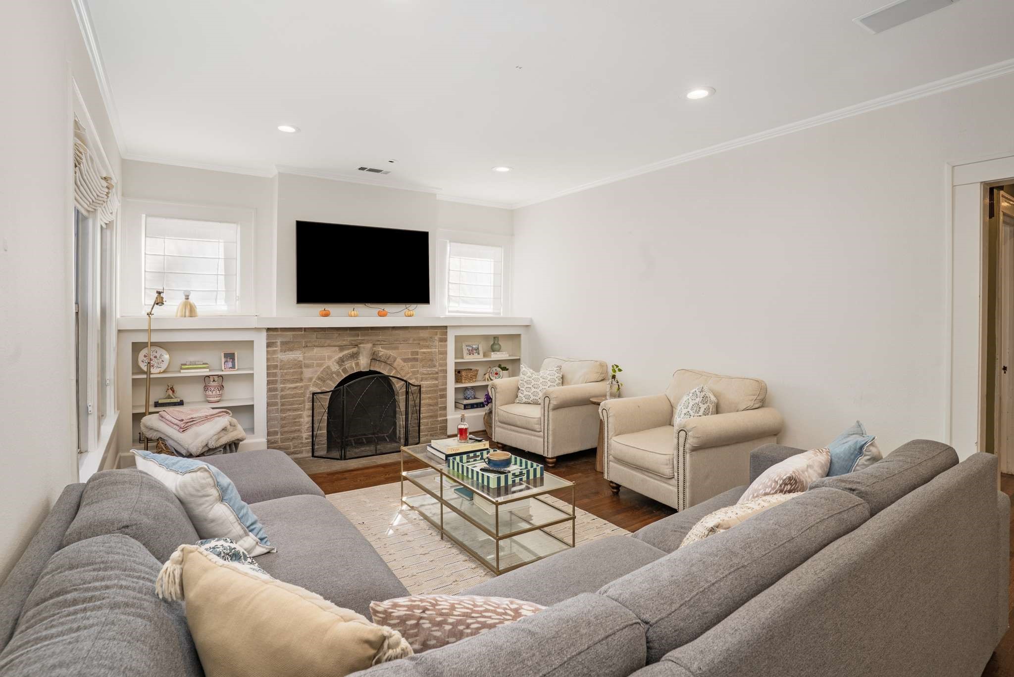 5538 Vanderbilt Avenue