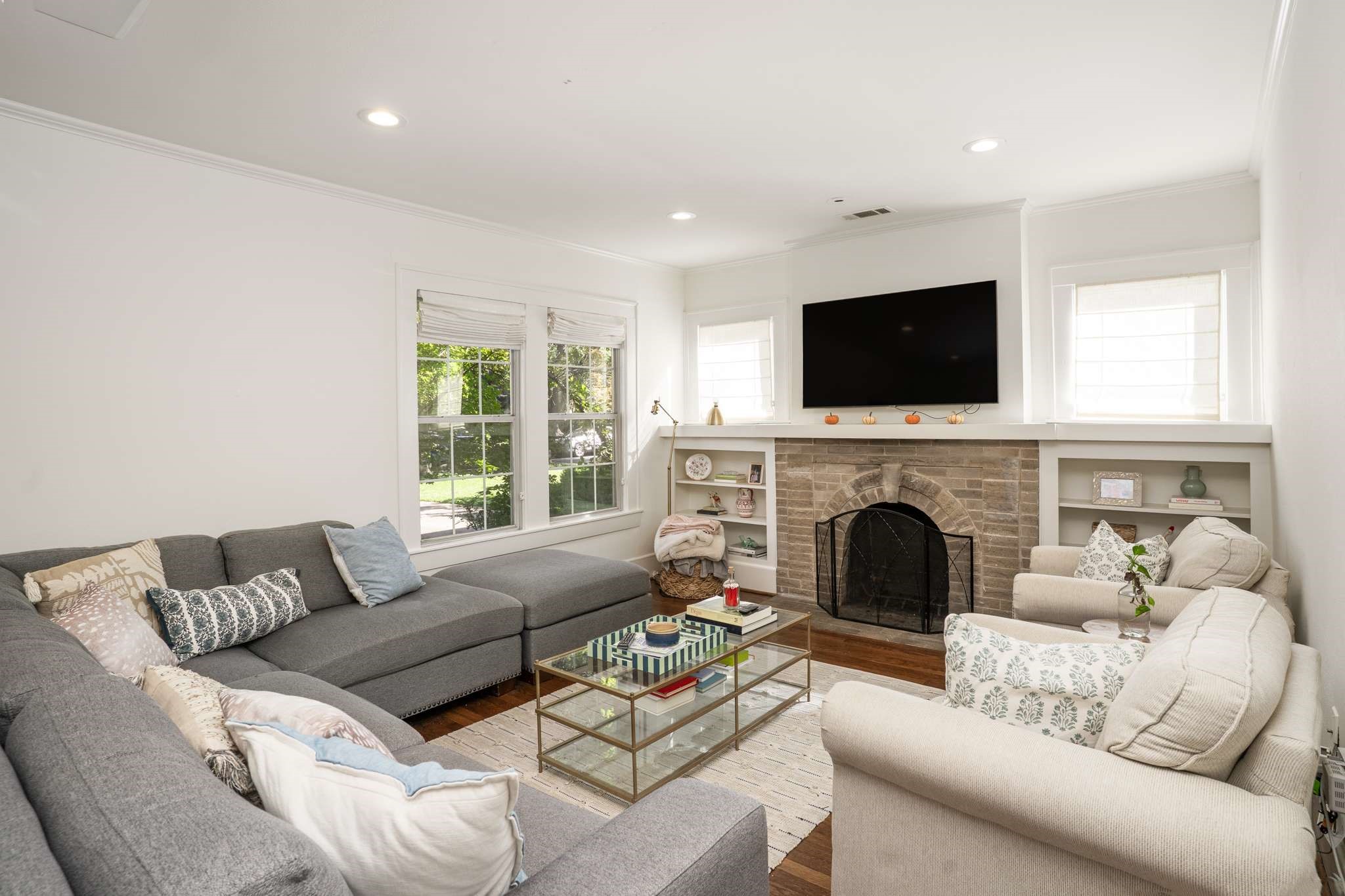 5538 Vanderbilt Avenue