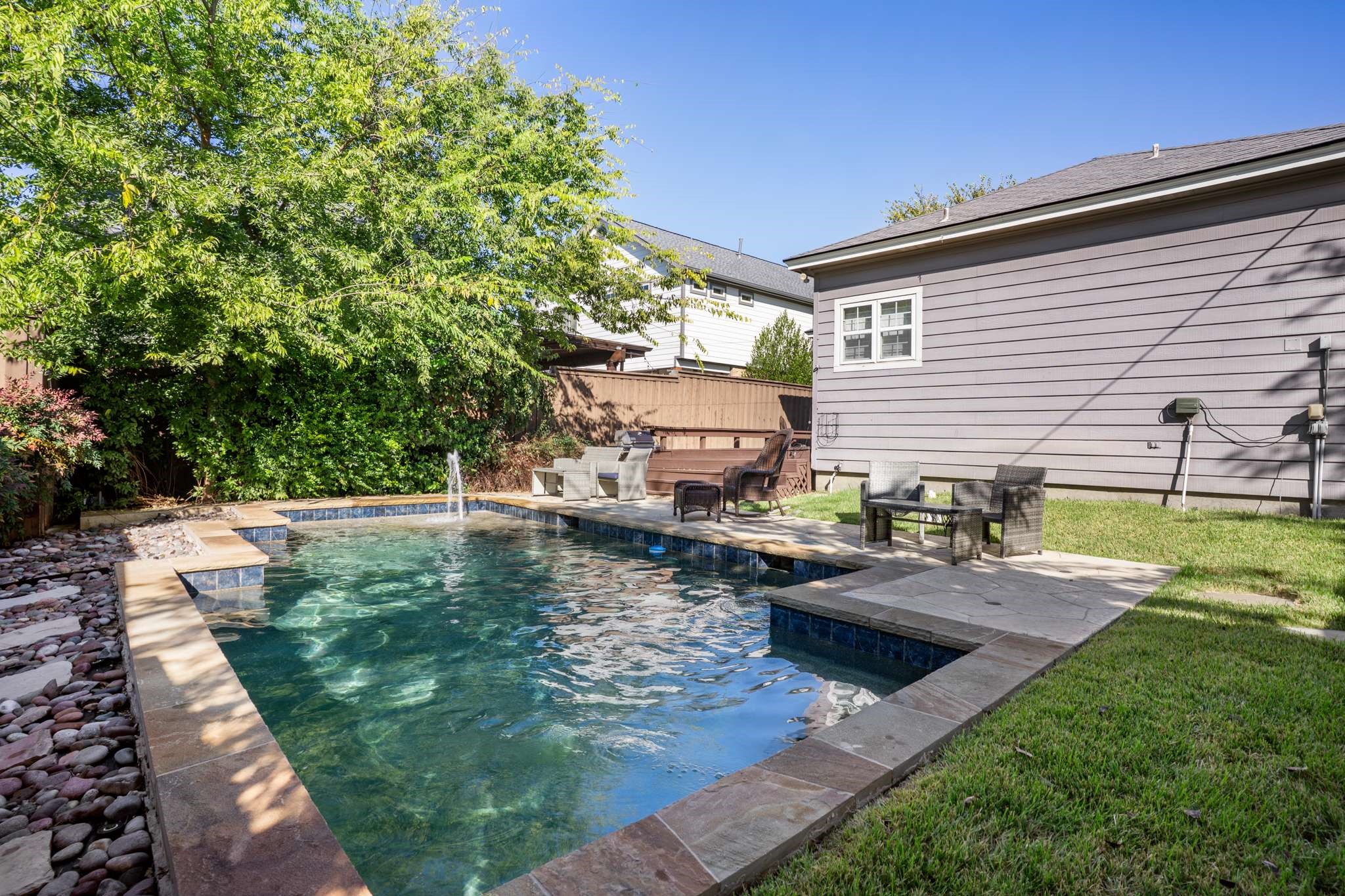 5538 Vanderbilt Avenue