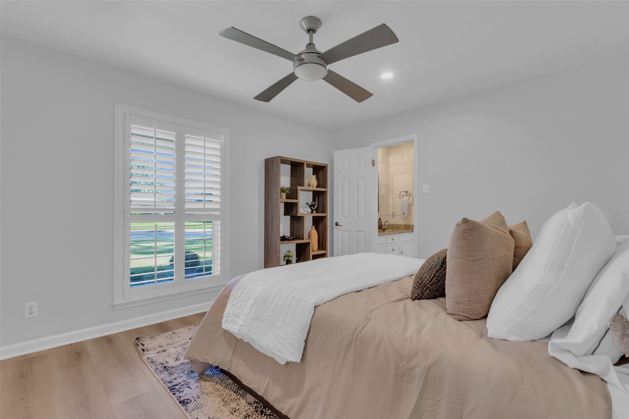 4808 Thunder Road