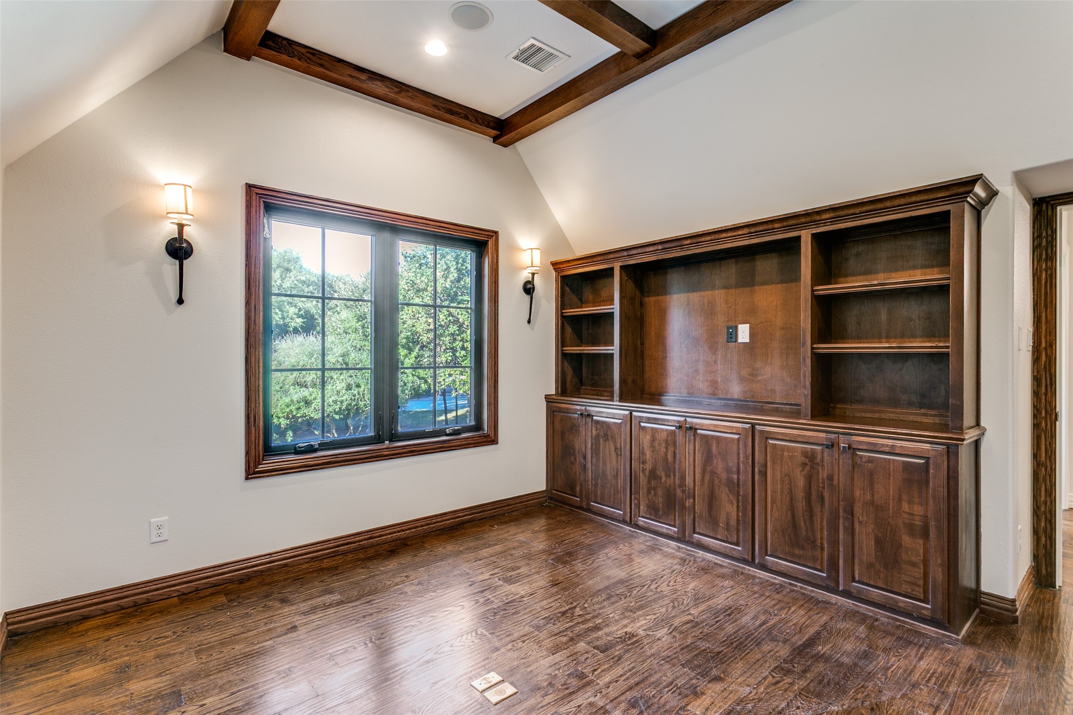 1600 Three Bridges Court