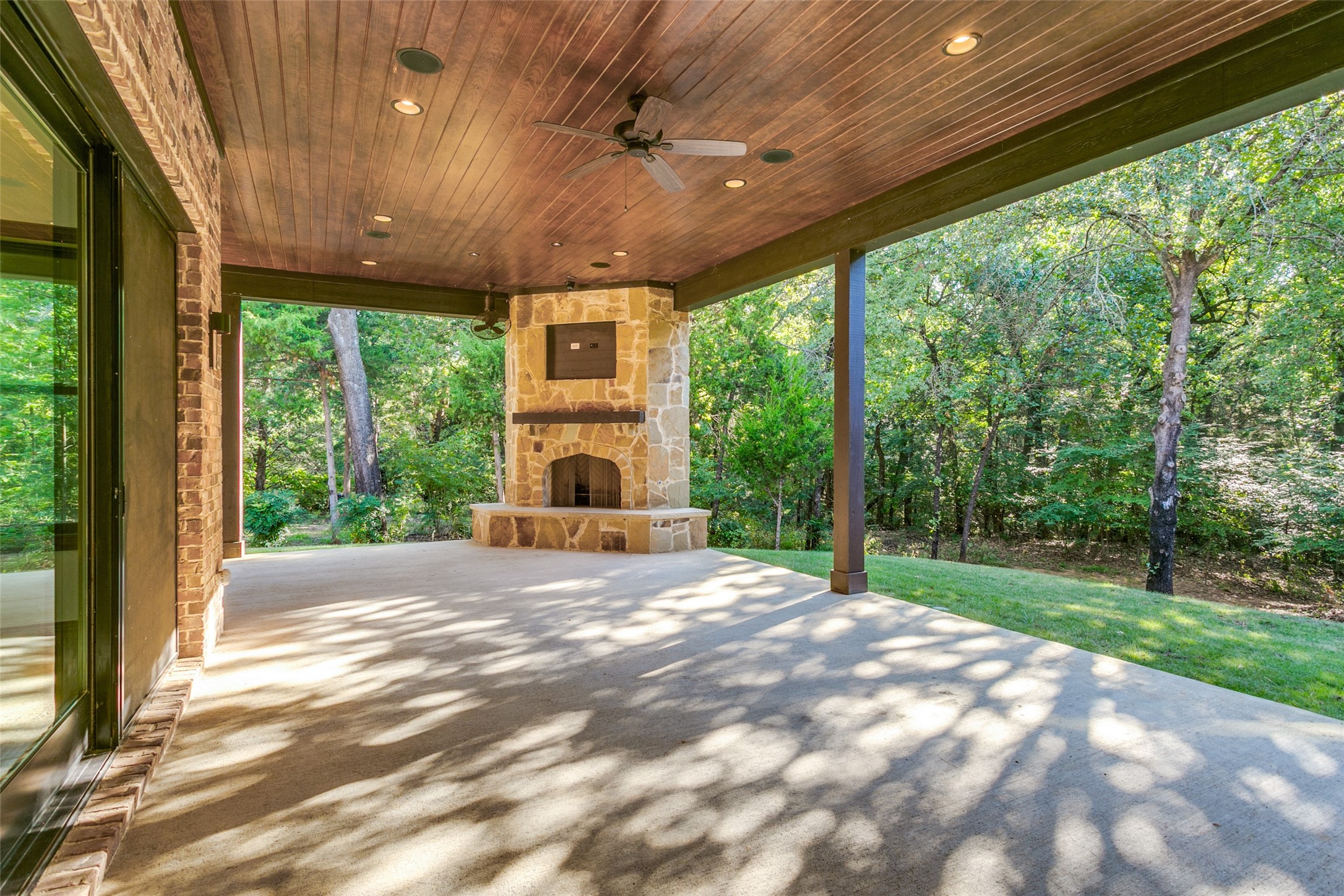 1600 Three Bridges Court