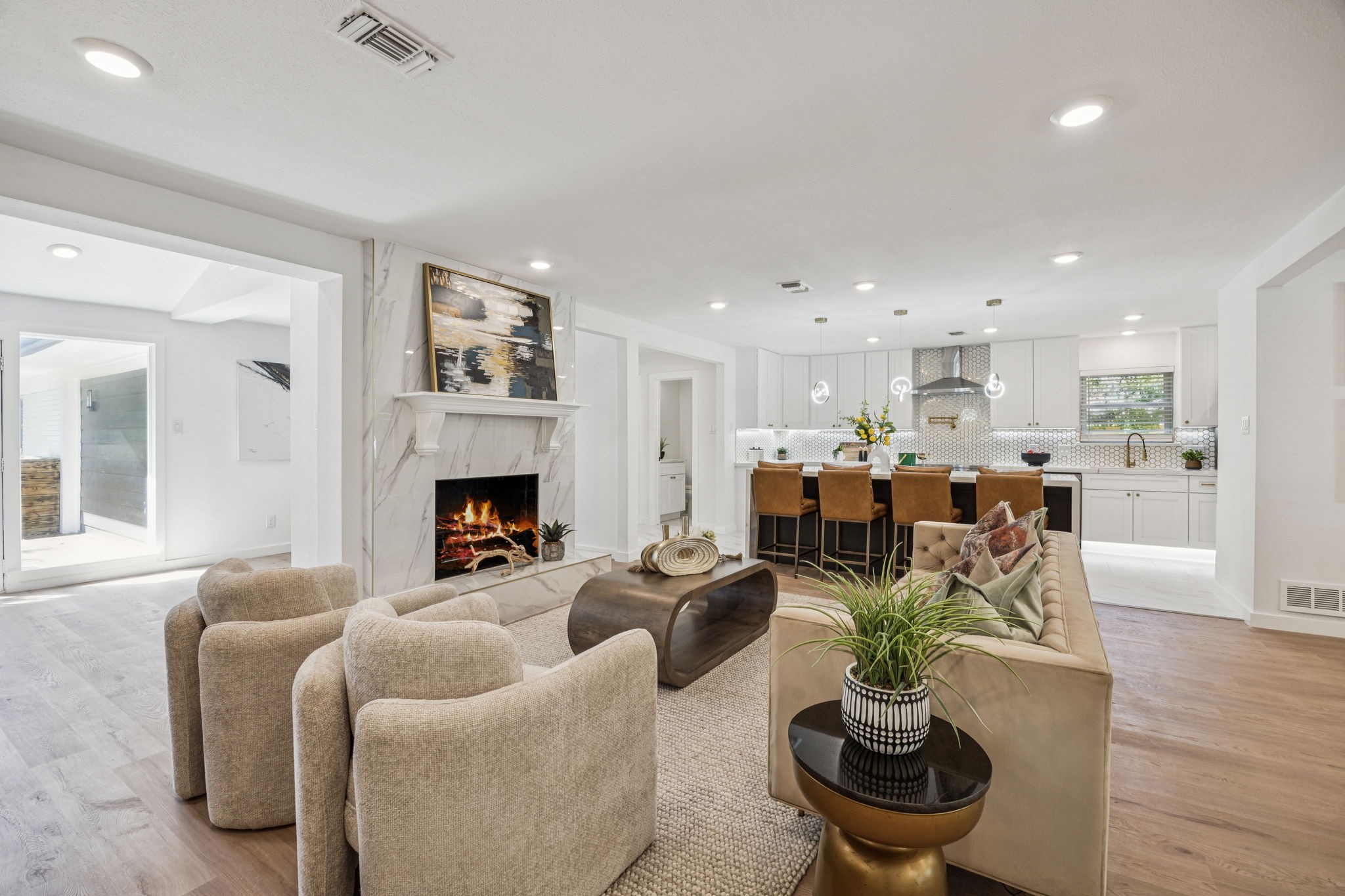 13616 Rolling Hills Lane
