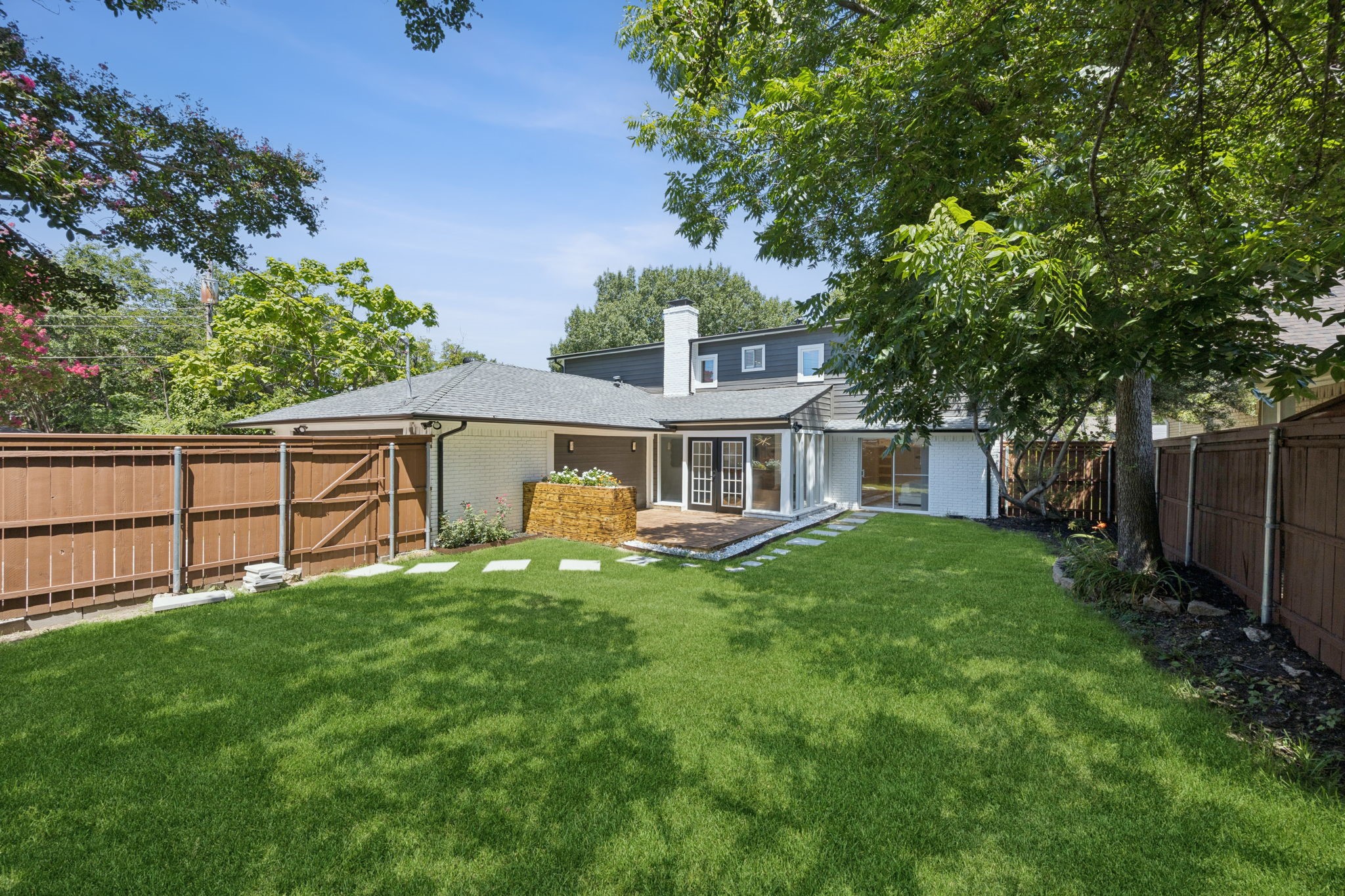 13616 Rolling Hills Lane
