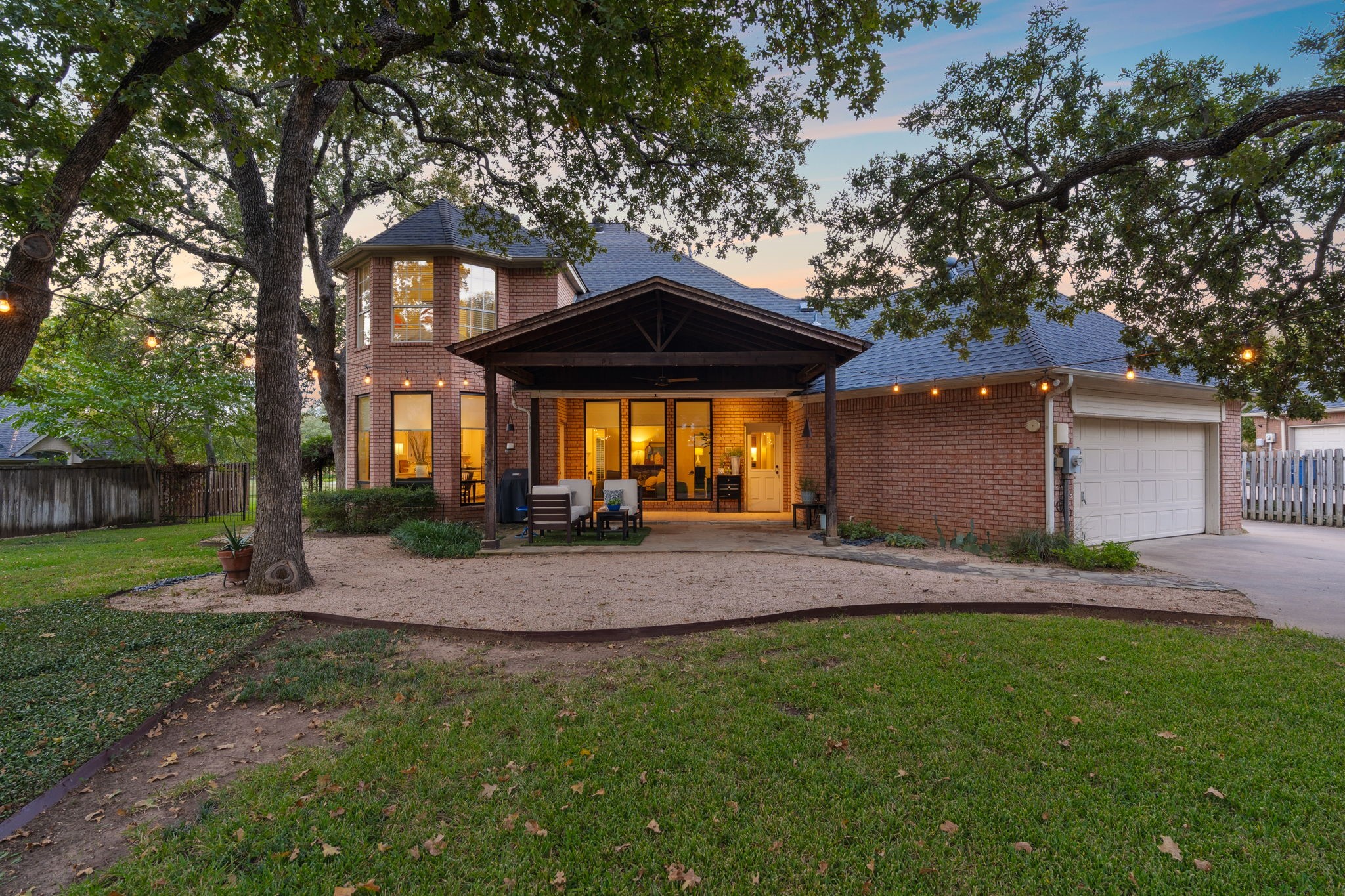 204 Southridge Lakes Parkway