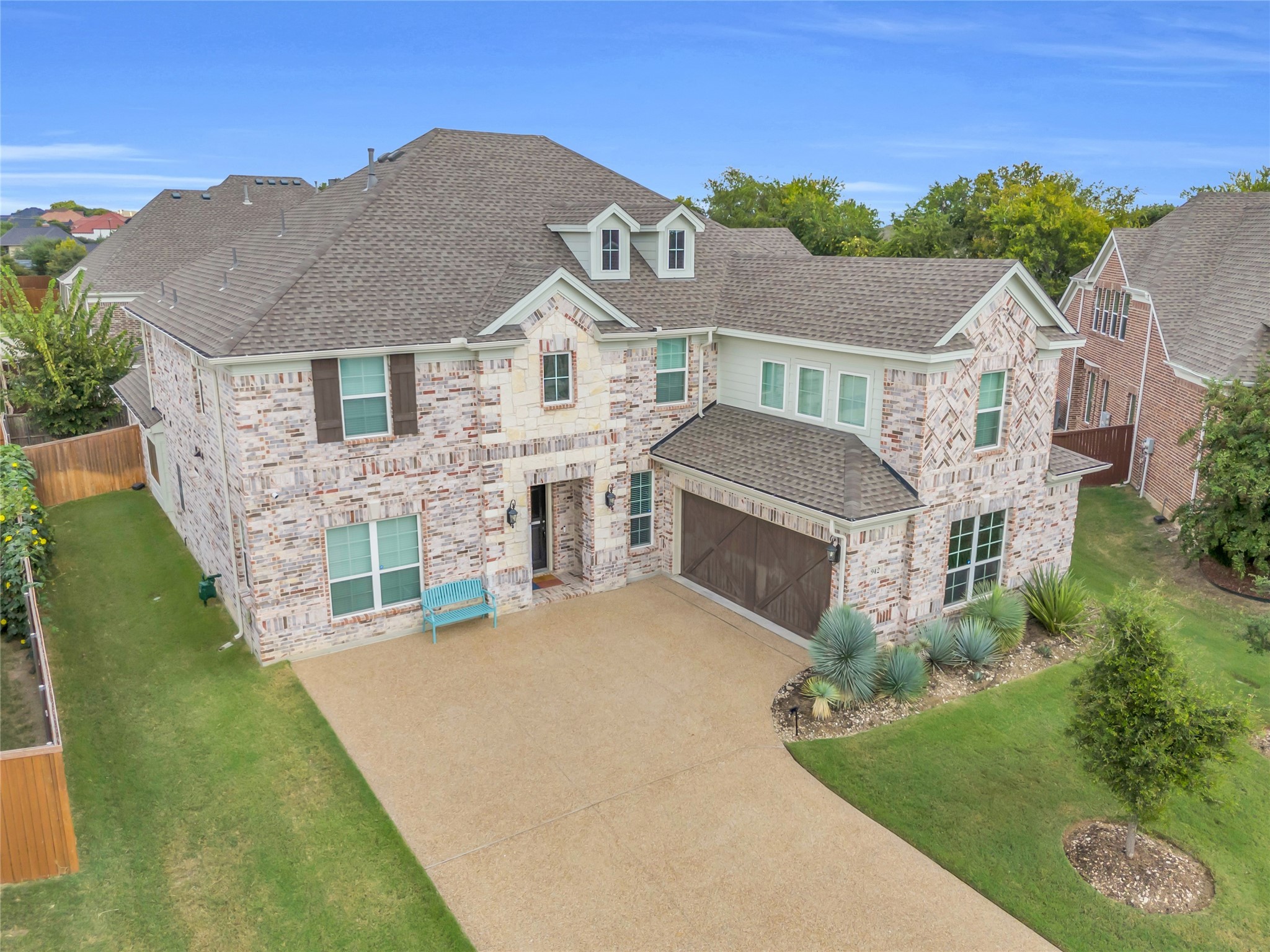 942 Herschell Street