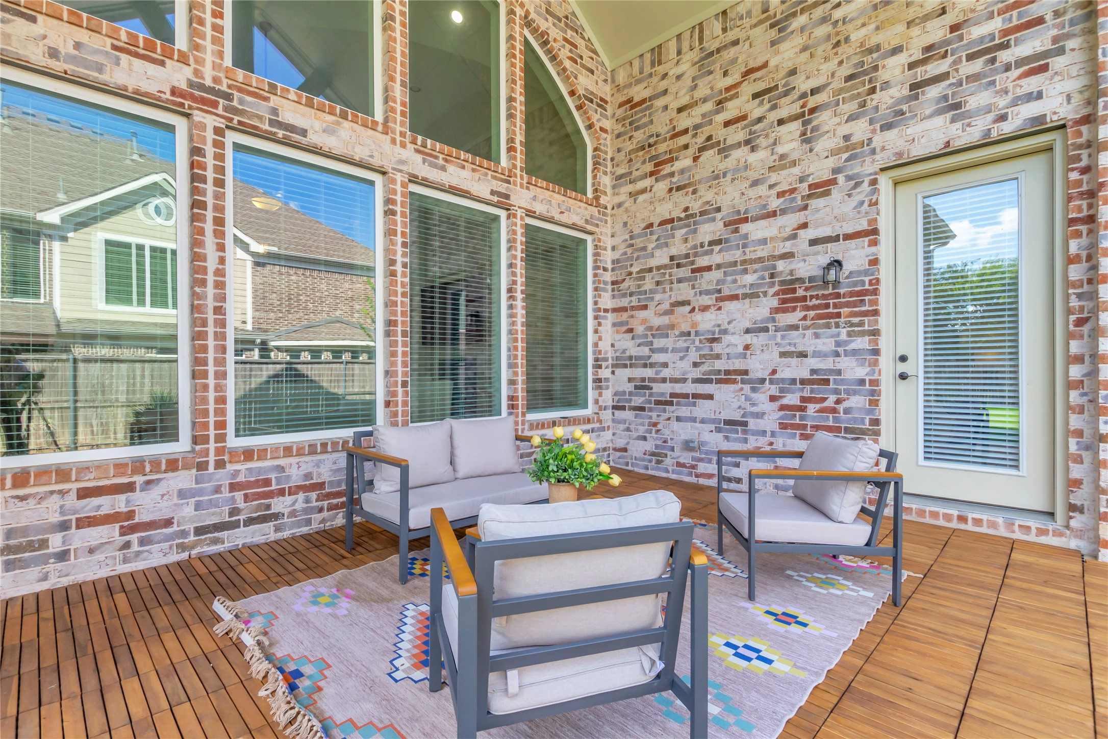 942 Herschell Street