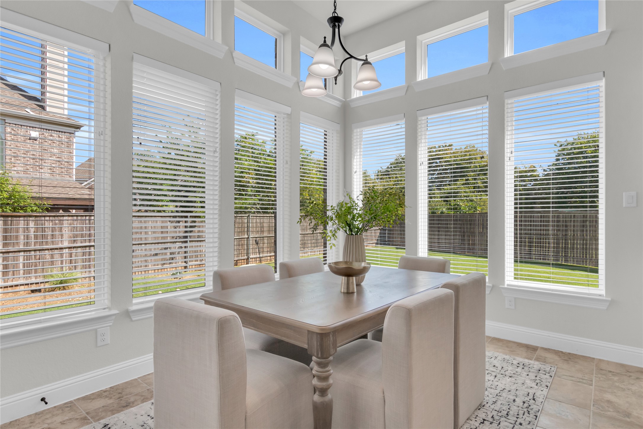 942 Herschell Street