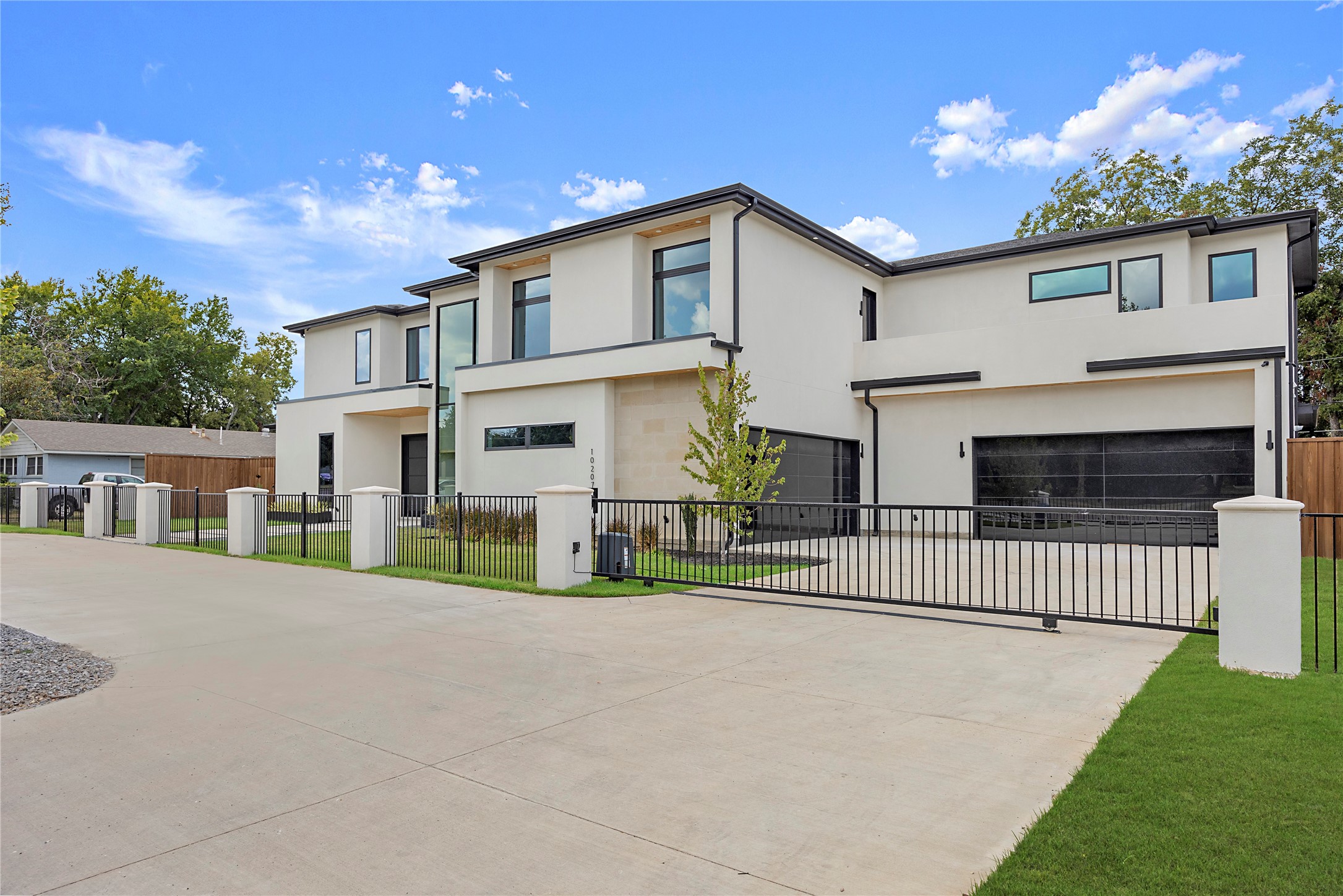 10207 Marsh Lane