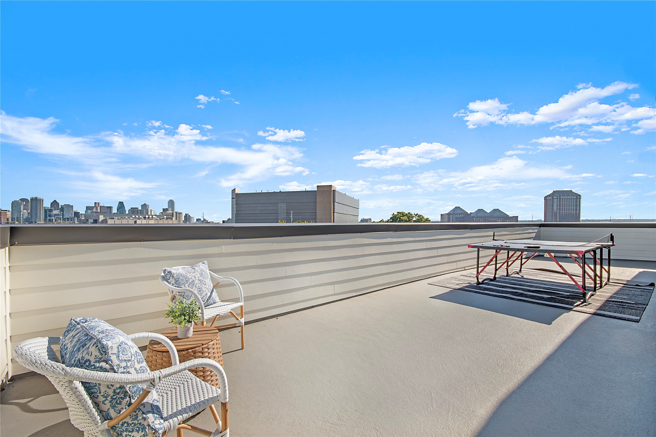 2203 Hondo Avenue 106