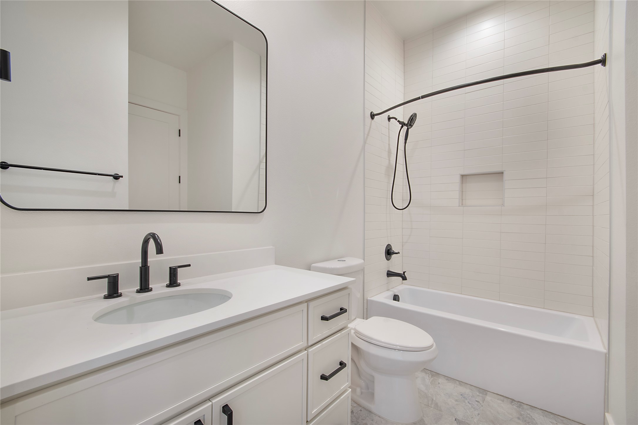 2203 Hondo Avenue 103