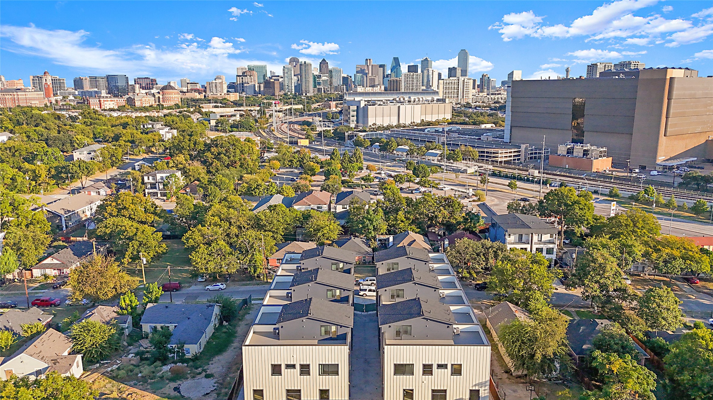 2203 Hondo Avenue 103