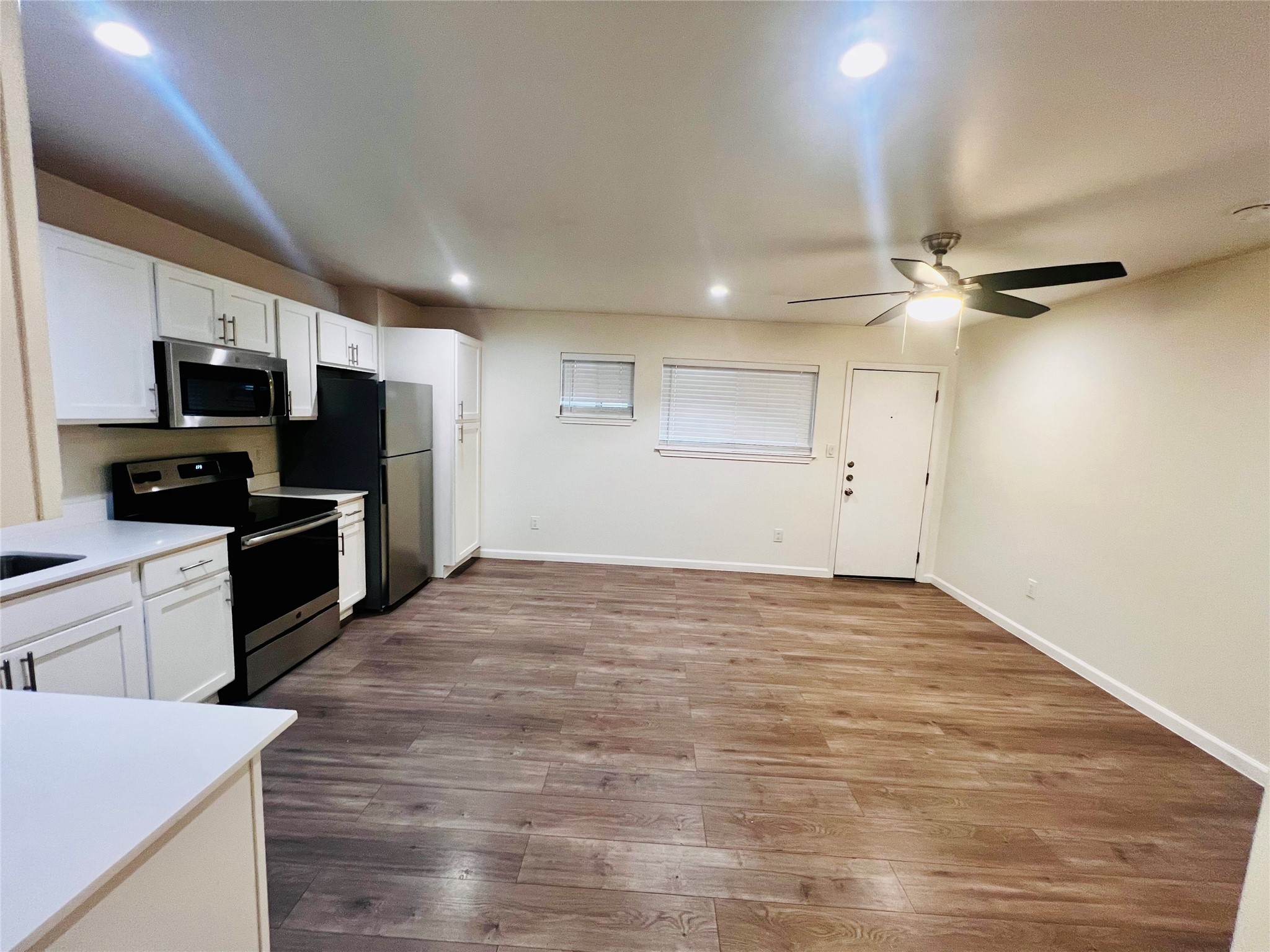 5010 San Jacinto 204