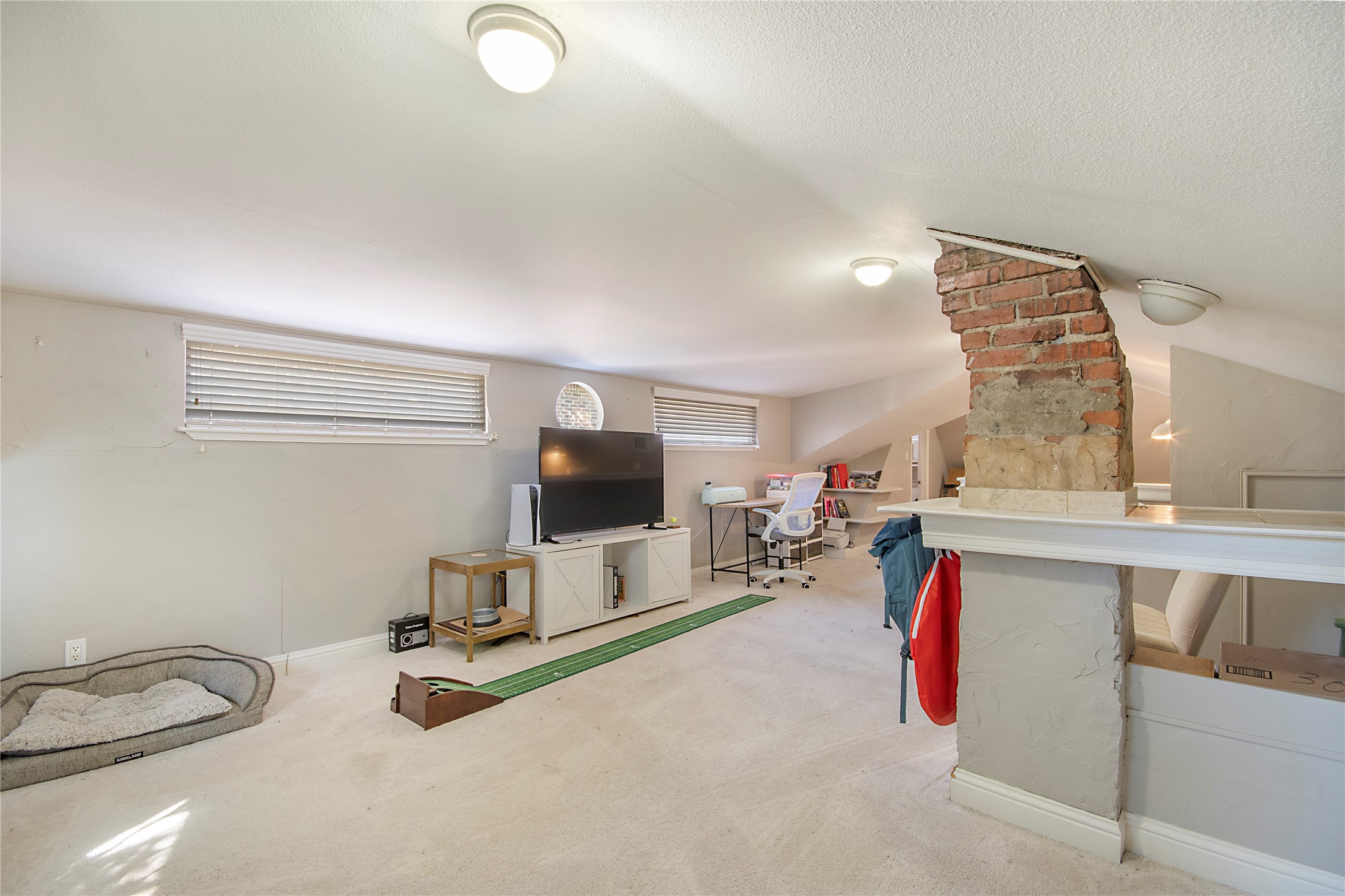 5828 Prospect Avenue