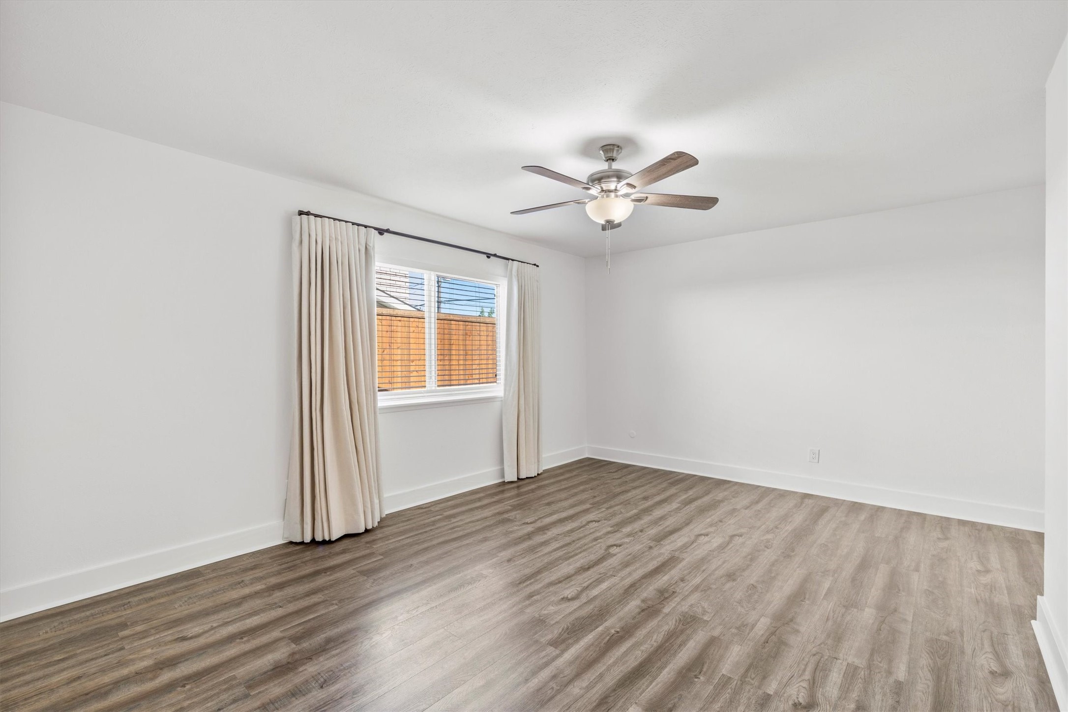 2814 Lindbergh Drive