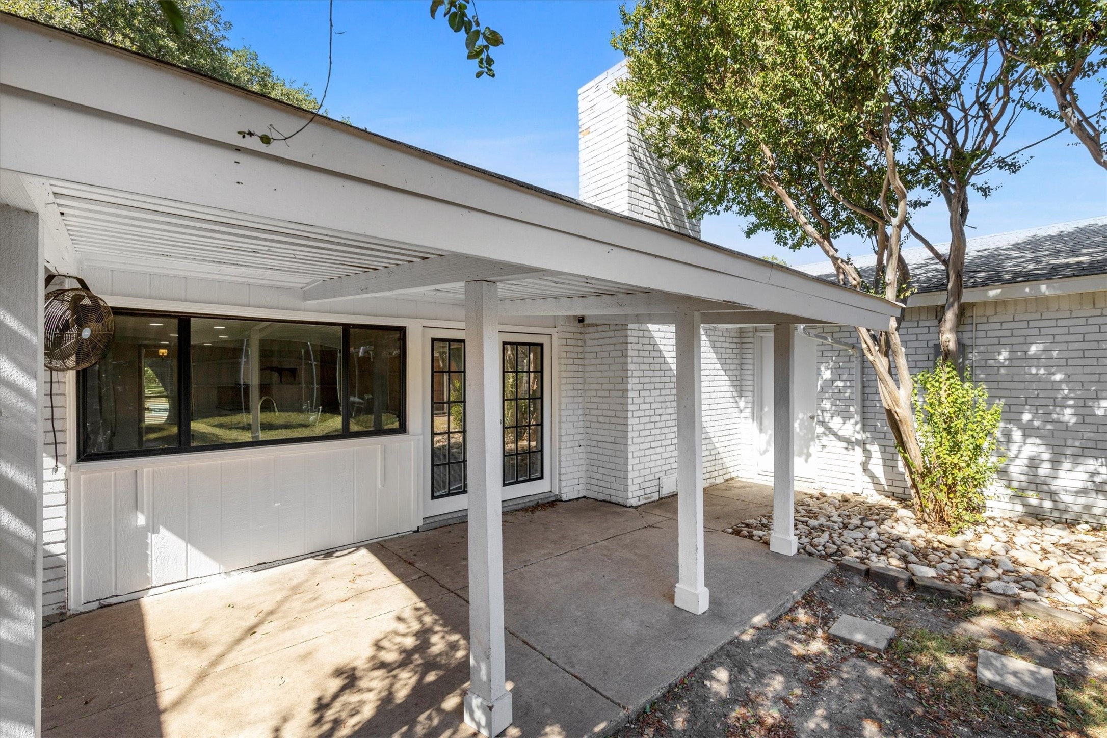 2814 Lindbergh Drive