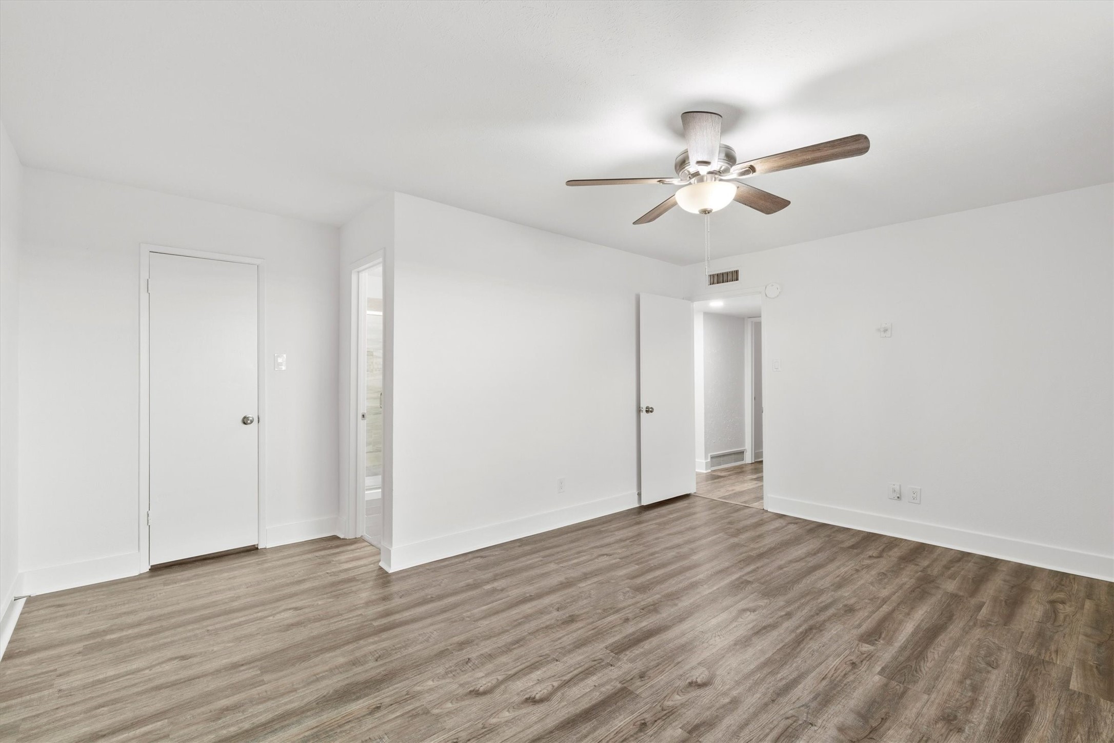 2814 Lindbergh Drive