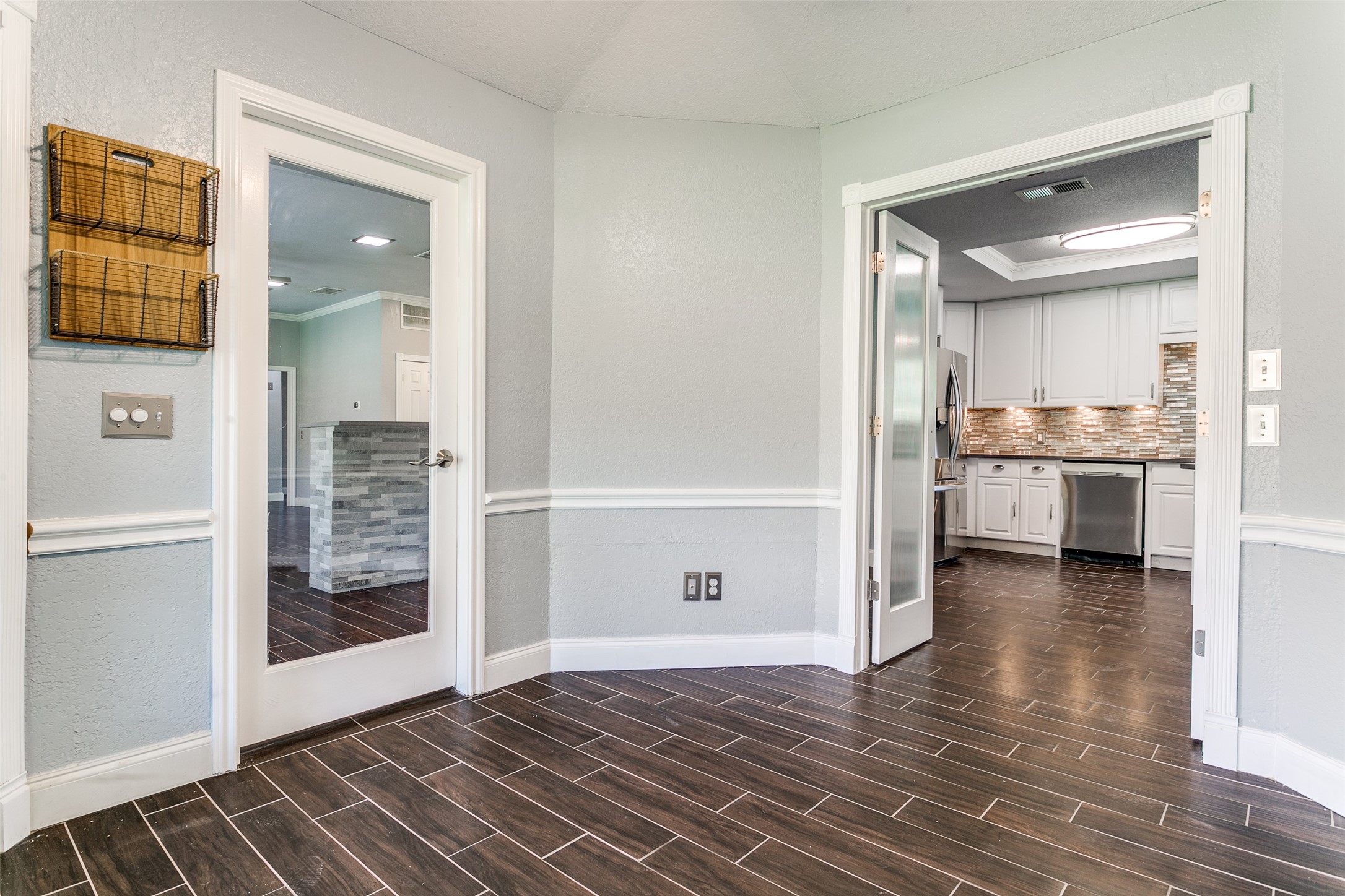 3713 Brentwood Court