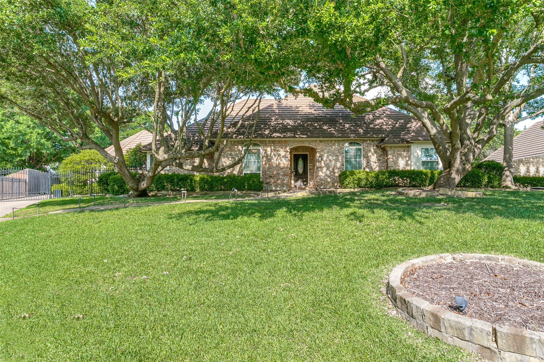 3713 Brentwood Court