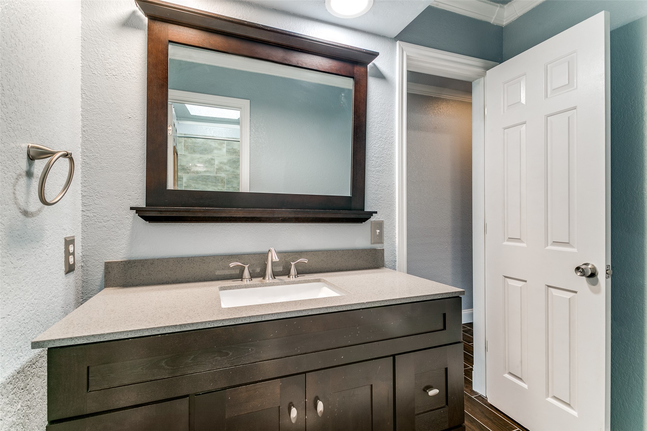 3713 Brentwood Court